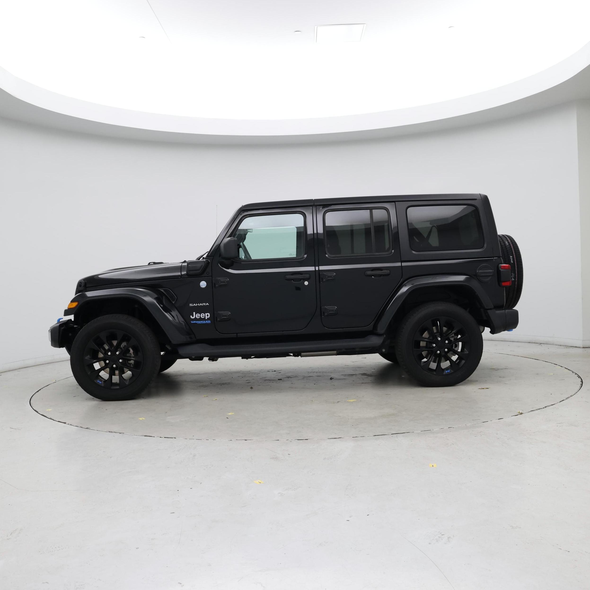 Thumbnail: 2022 Jeep Wrangler - 3
