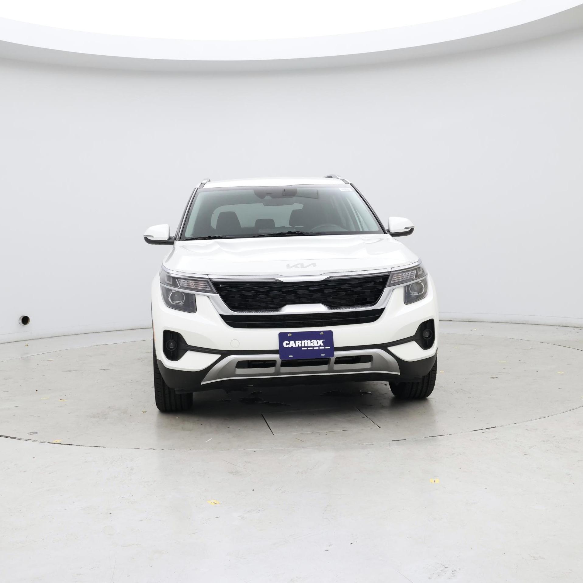 Thumbnail: 2023 Kia Seltos - 5