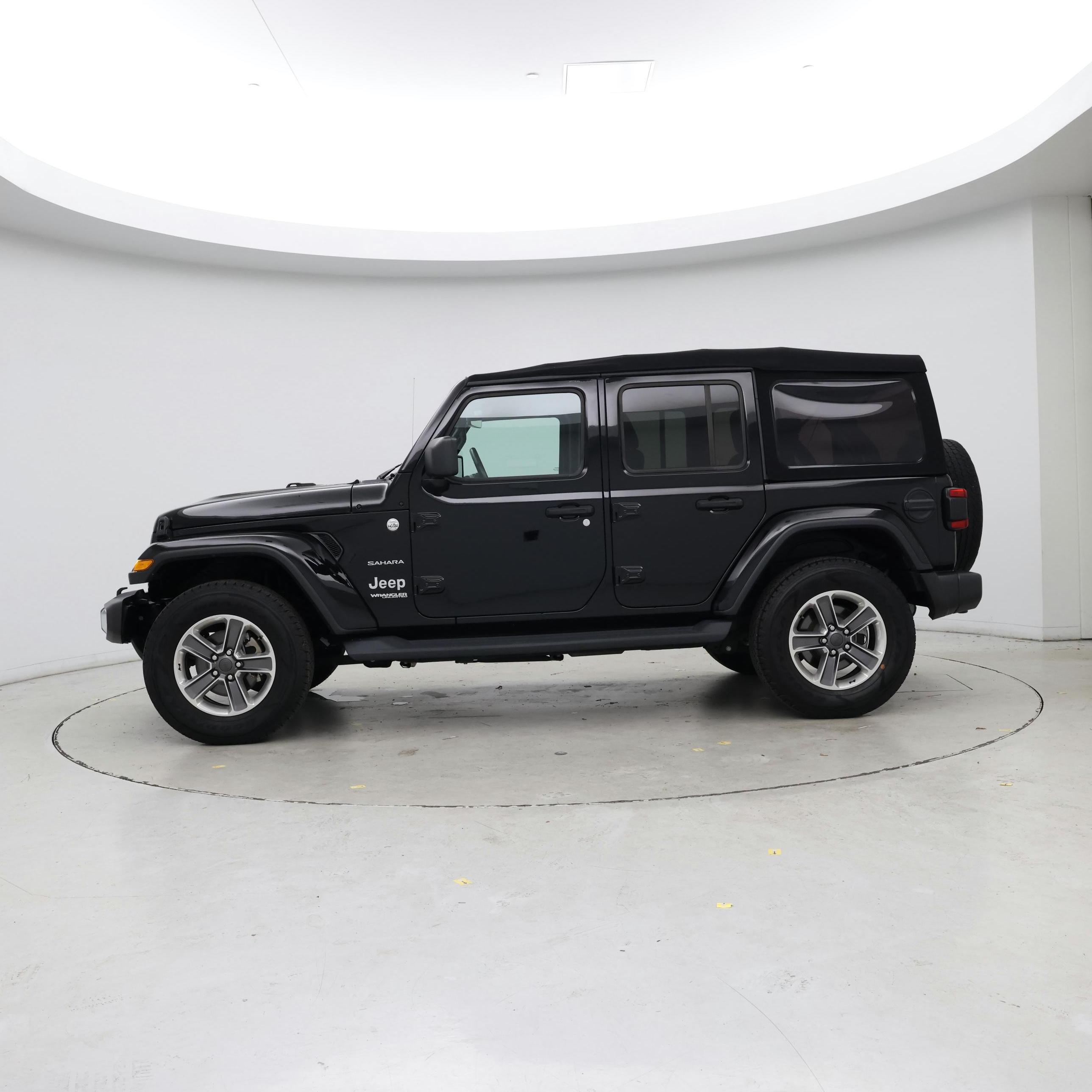 Thumbnail: 2021 Jeep Wrangler - 3