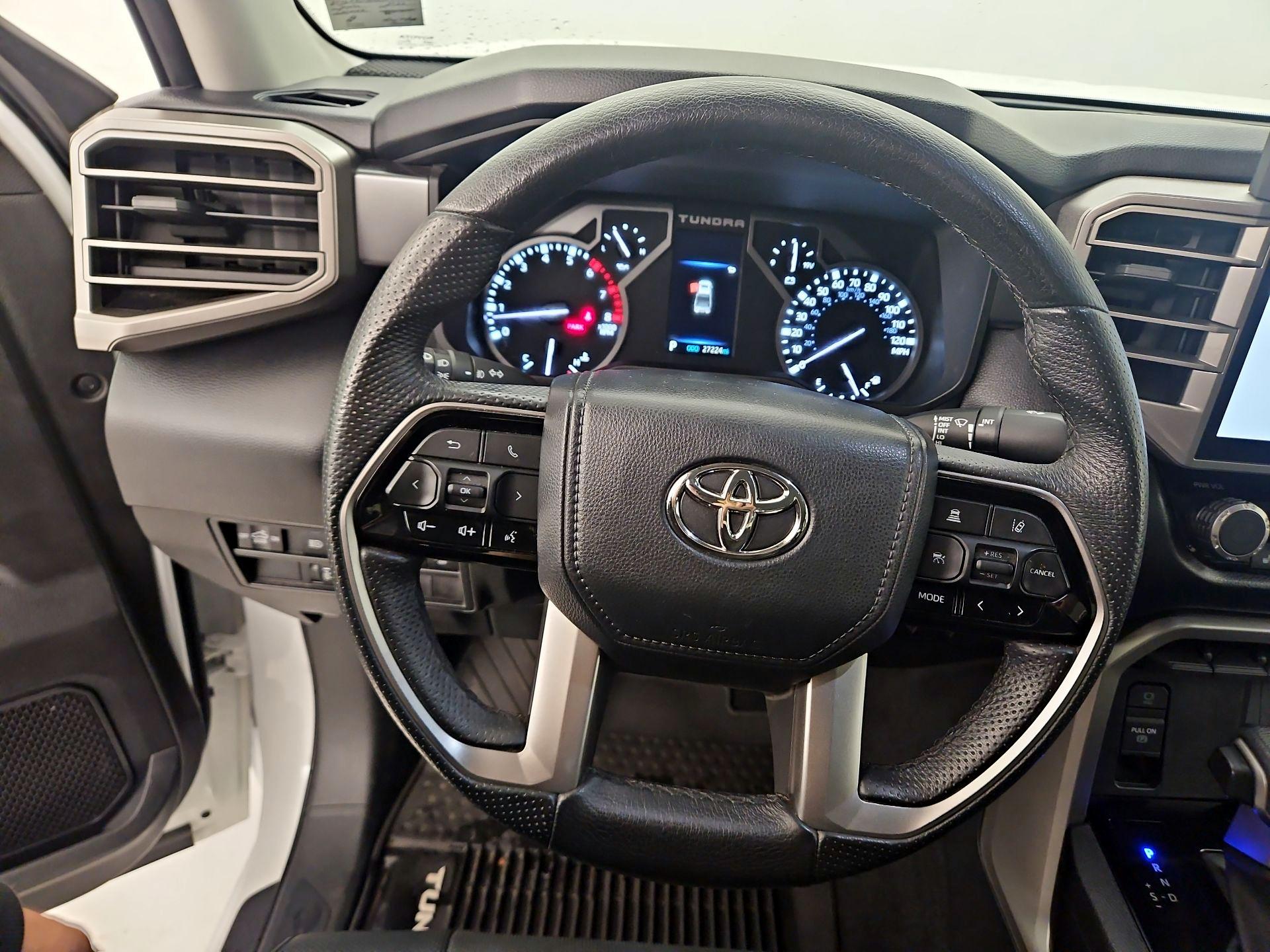 Thumbnail: 2022 Toyota Tundra - 10