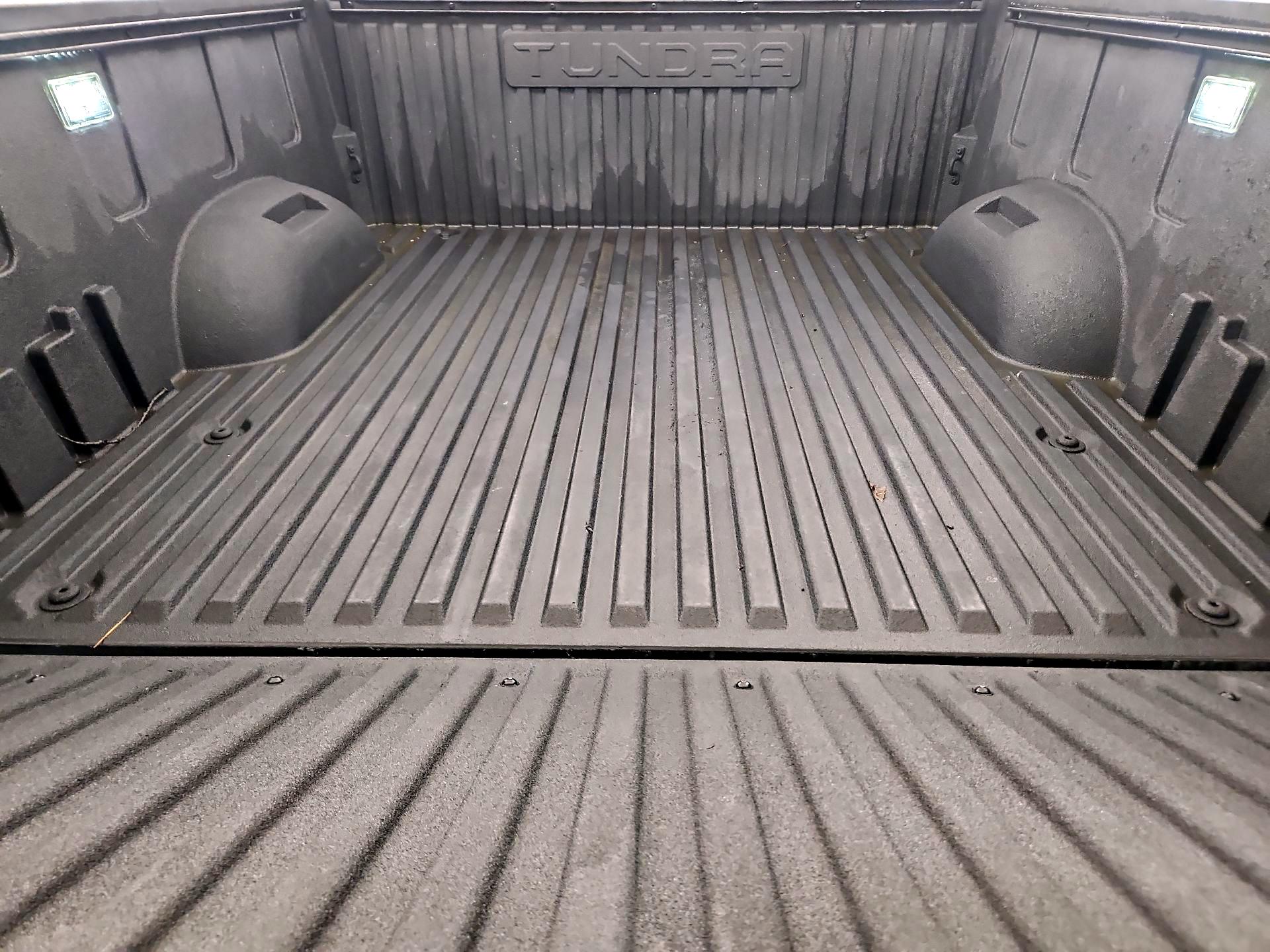 Thumbnail: 2022 Toyota Tundra - 20