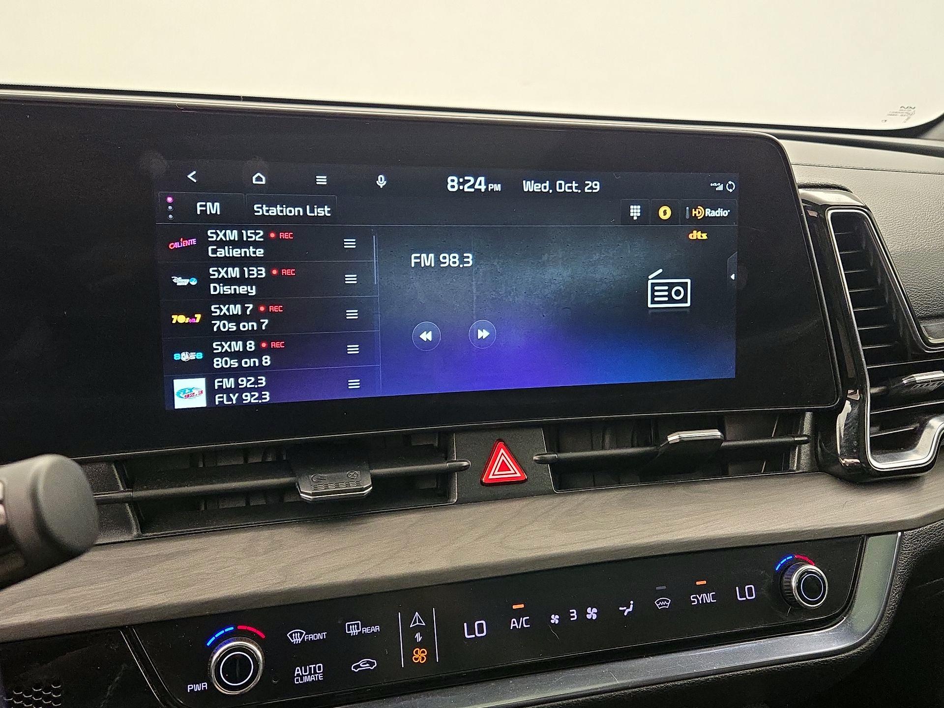 Thumbnail: 2023 Kia Sportage - 16