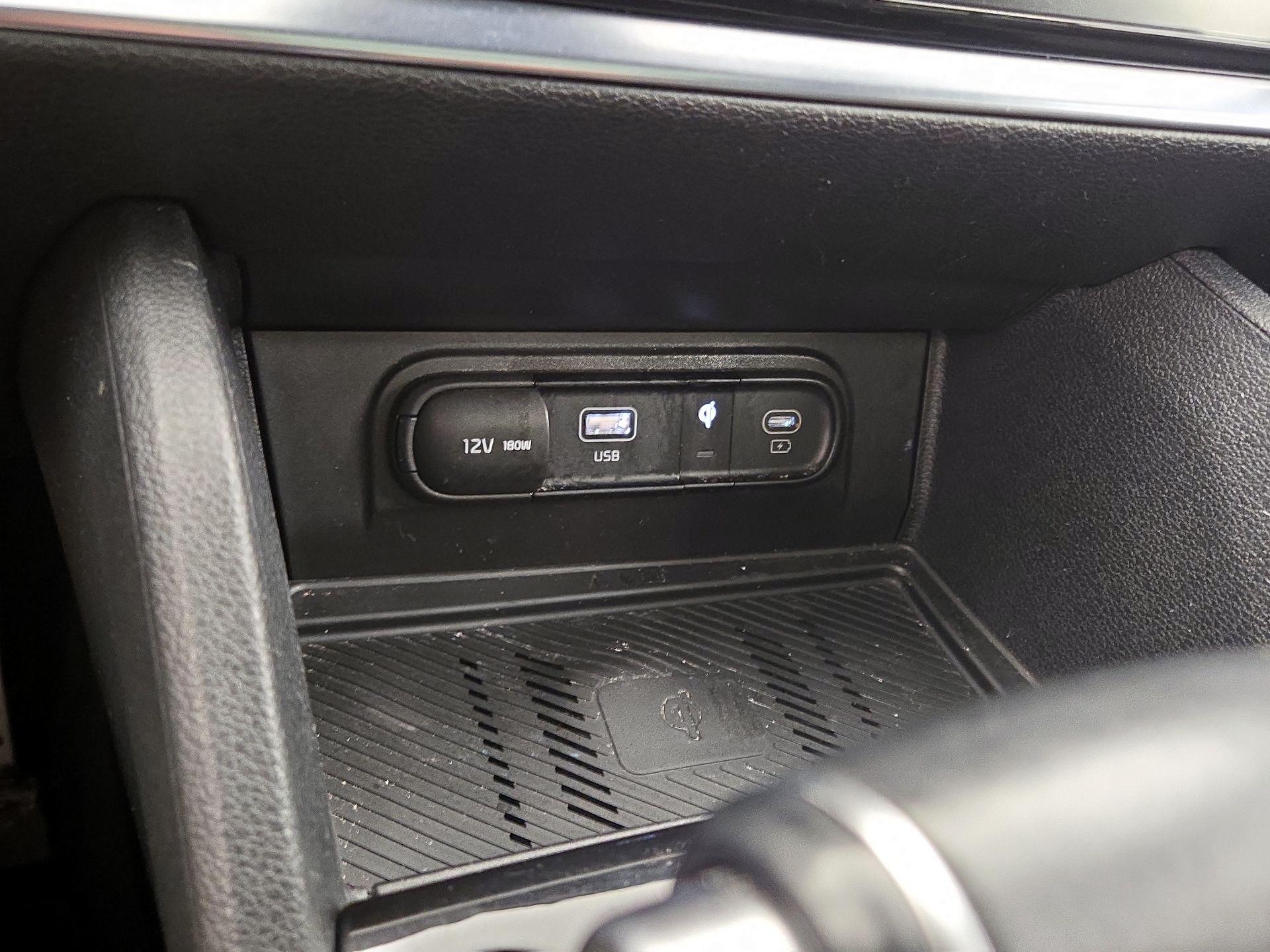 Thumbnail: 2023 Kia Sportage - 19