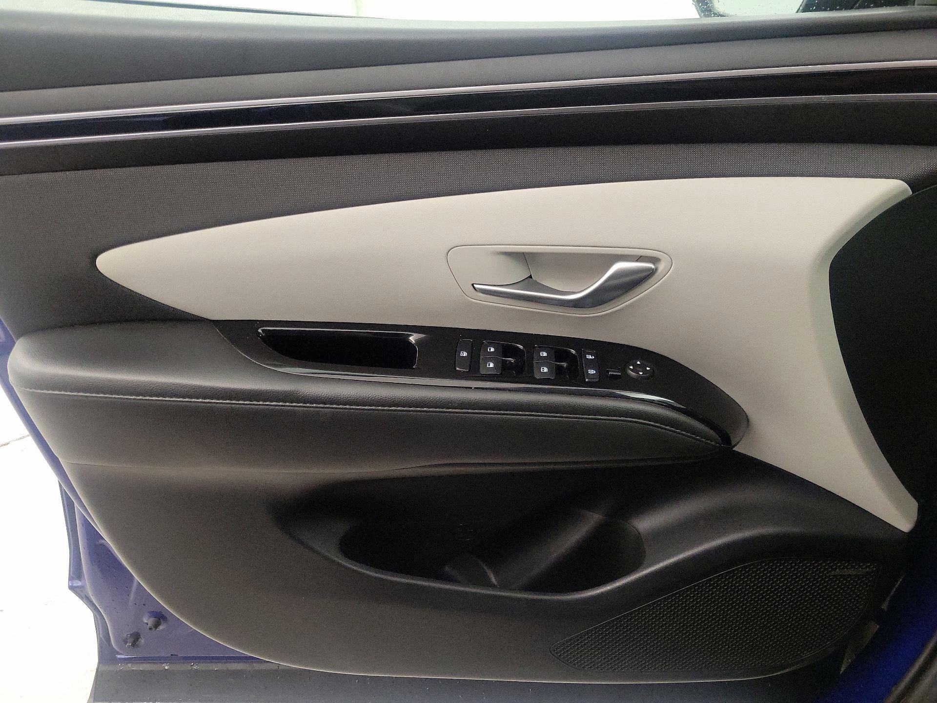 Thumbnail: 2022 Hyundai Tucson - 12