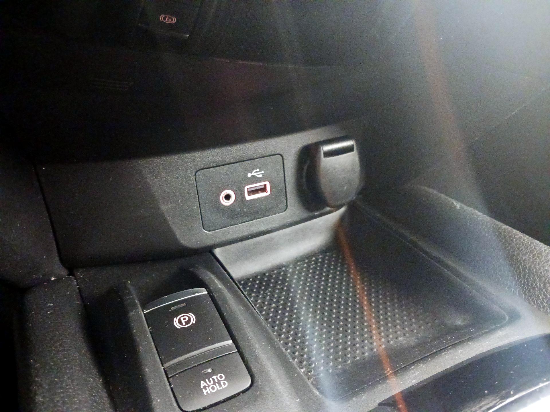 Thumbnail: 2019 Nissan Rogue - 19