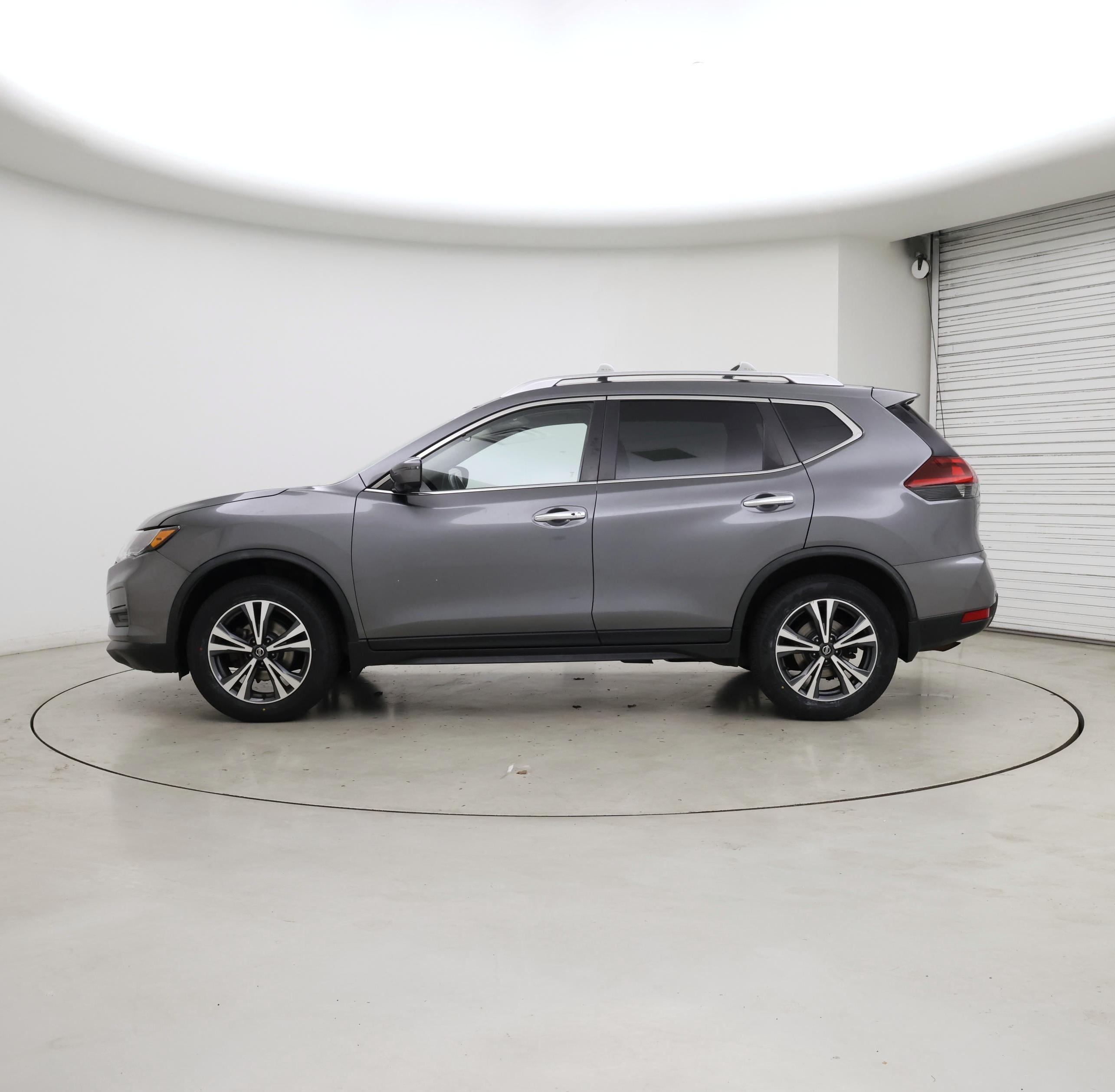 Thumbnail: 2019 Nissan Rogue - 3