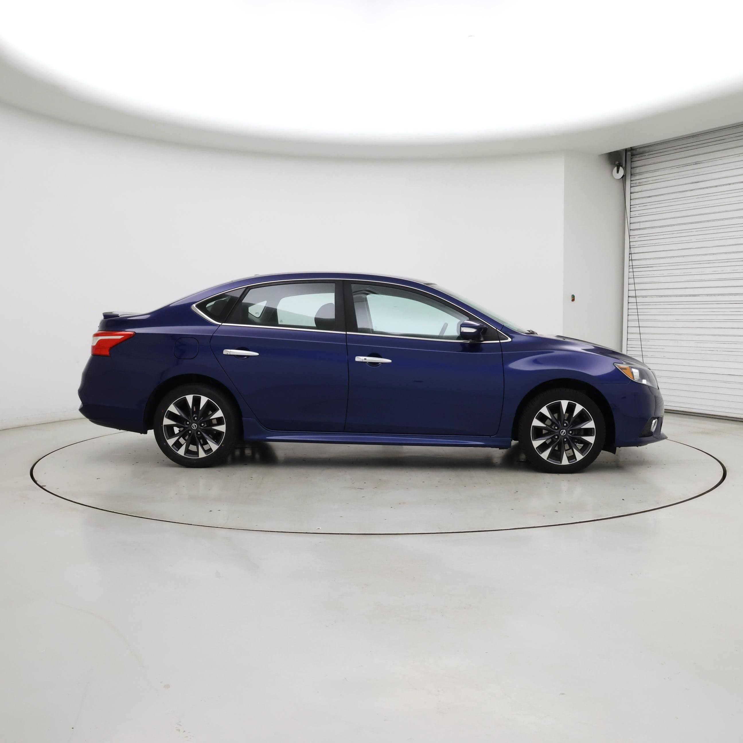 Thumbnail: 2017 Nissan Sentra - 7