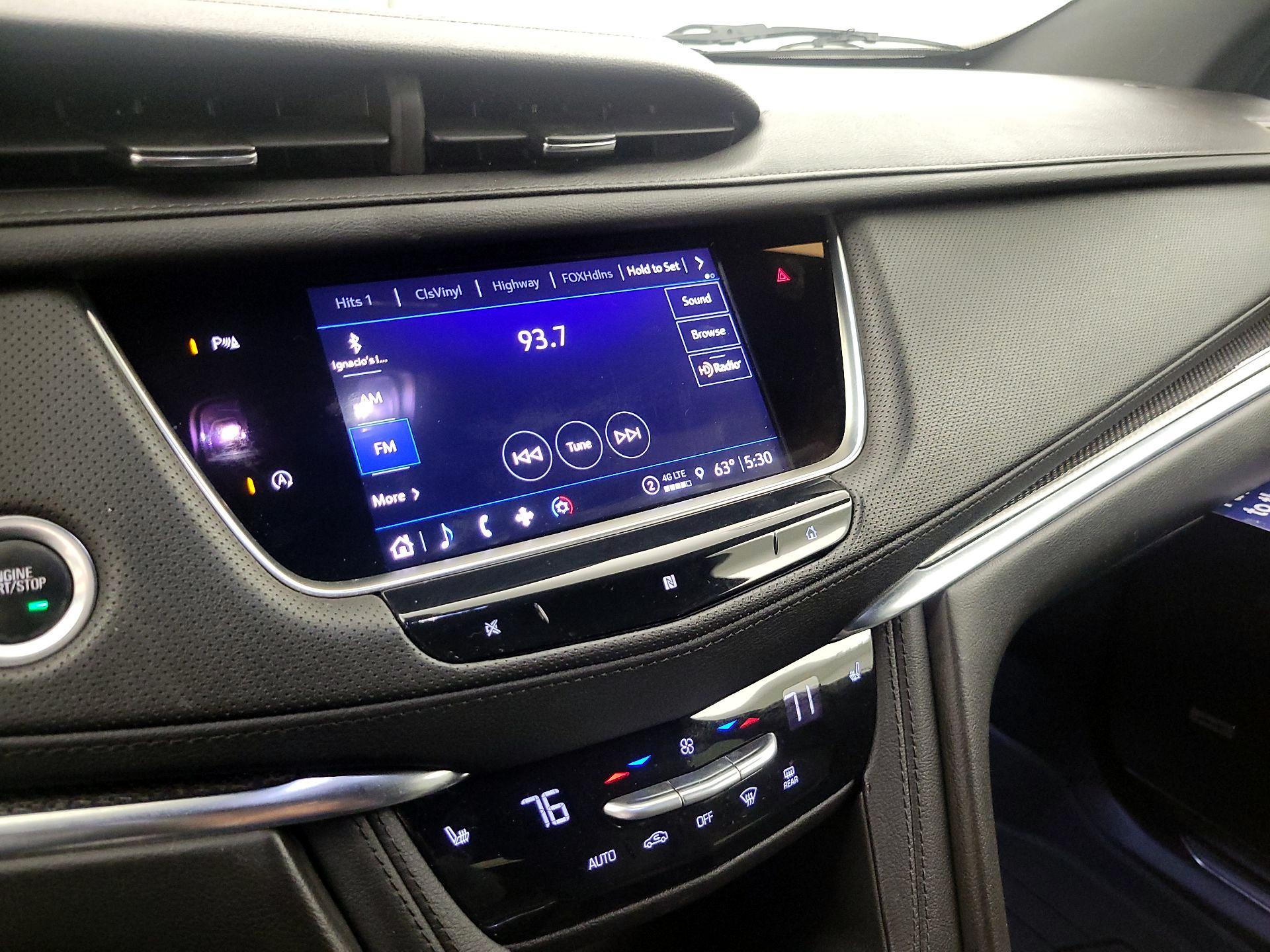 Thumbnail: 2021 Cadillac XT5 - 15