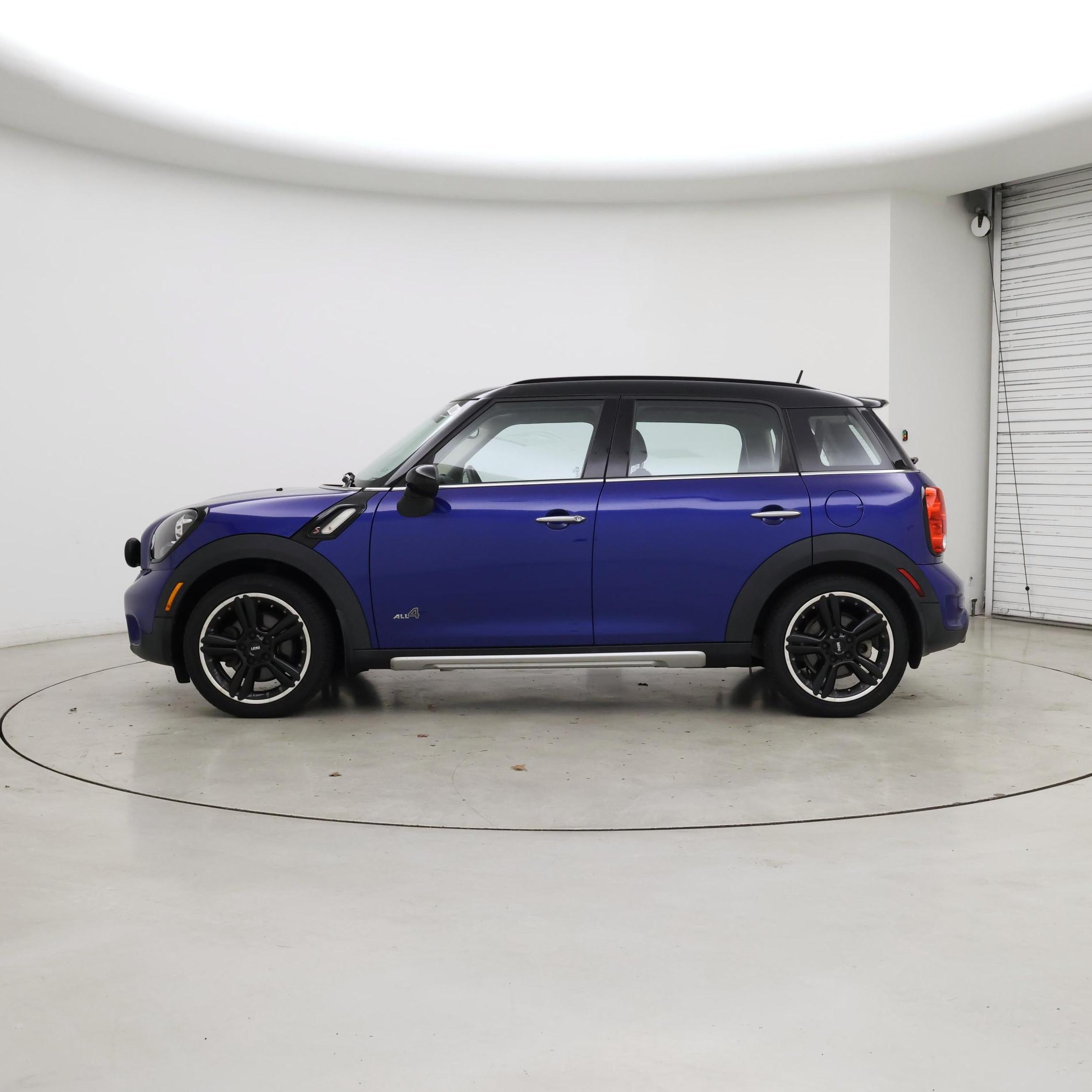 Thumbnail: 2016 MINI Cooper Countryman - 3
