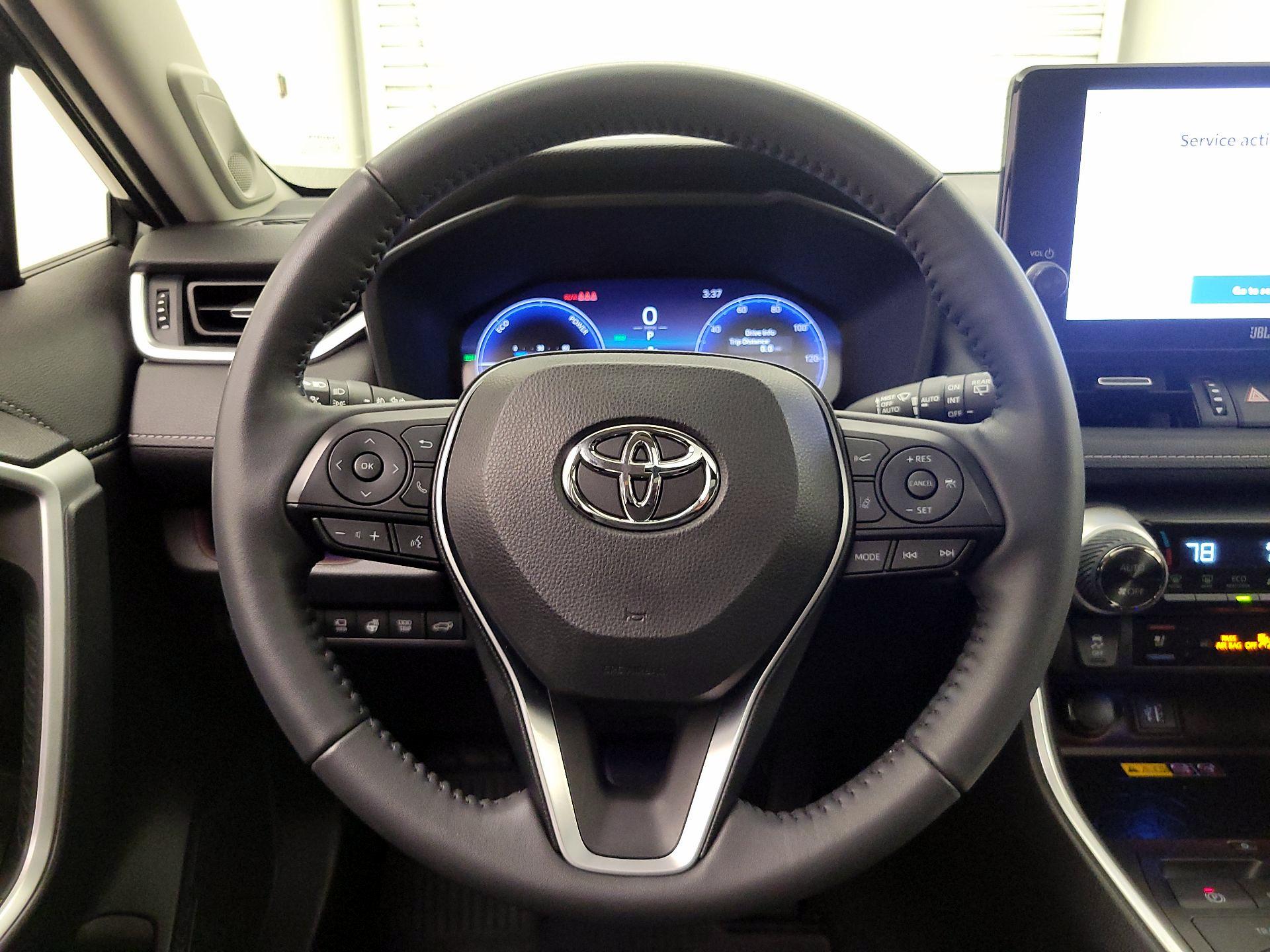 Thumbnail: 2023 Toyota RAV4 - 10