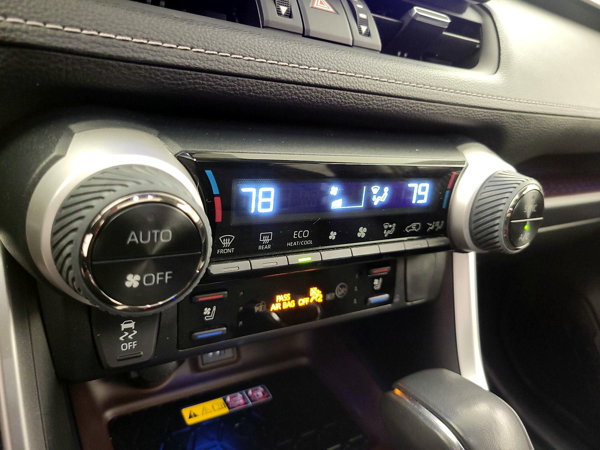 Thumbnail: 2023 Toyota RAV4 - 16