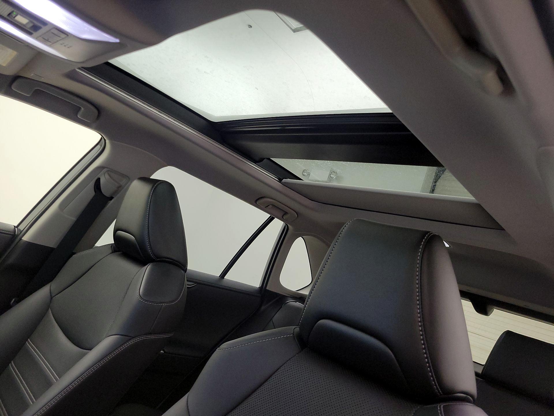 Thumbnail: 2023 Toyota RAV4 - 19