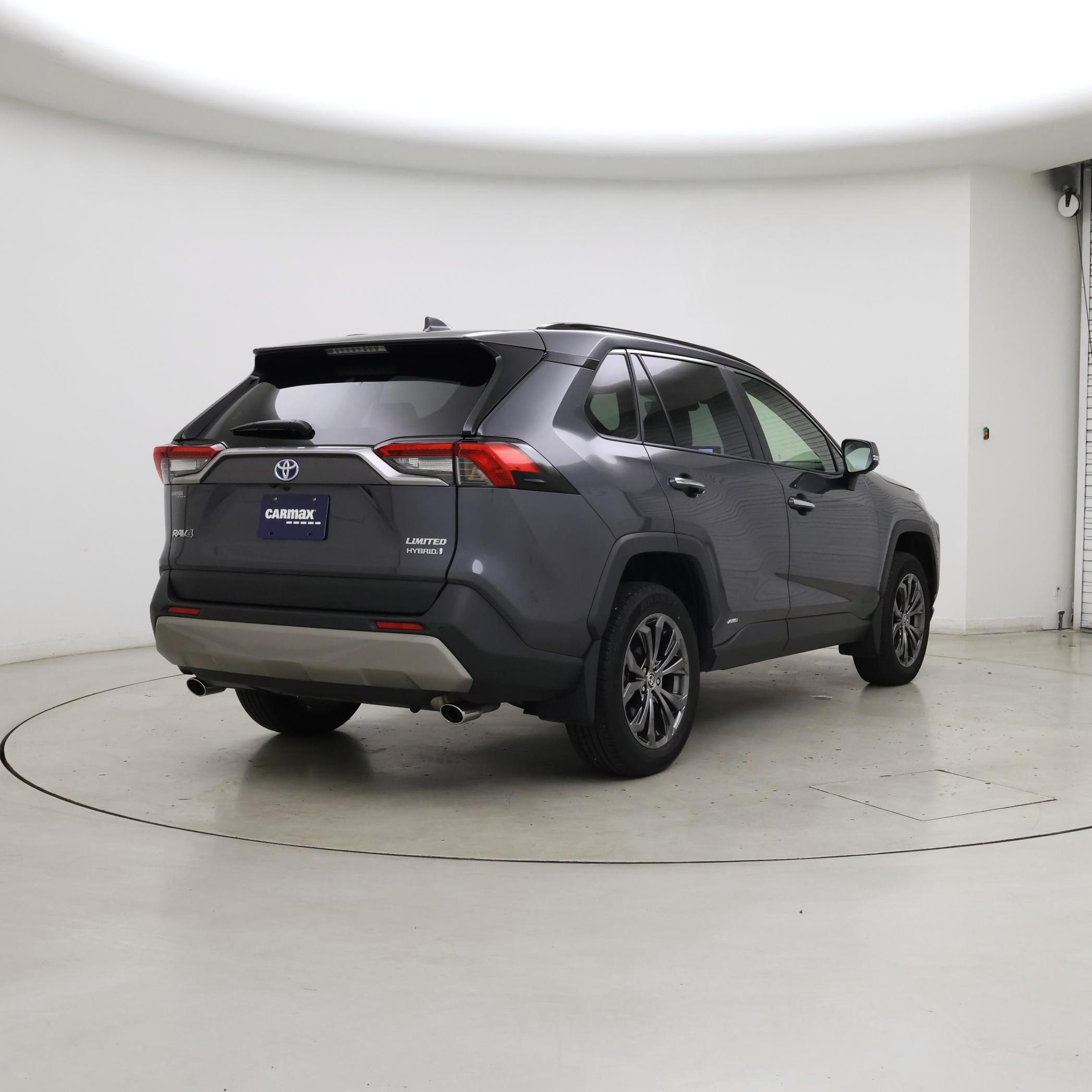 Thumbnail: 2023 Toyota RAV4 - 8