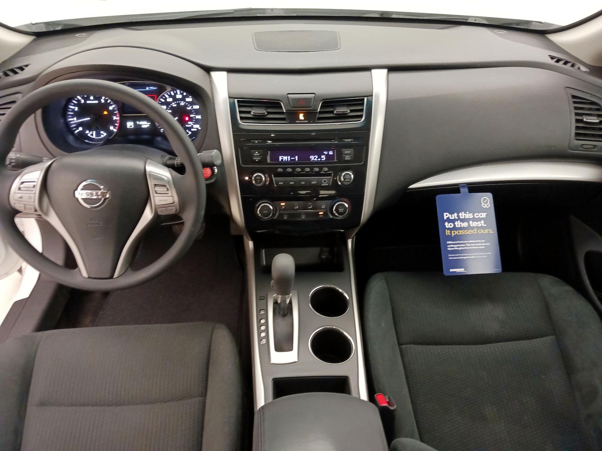 Thumbnail: 2015 Nissan Altima - 9