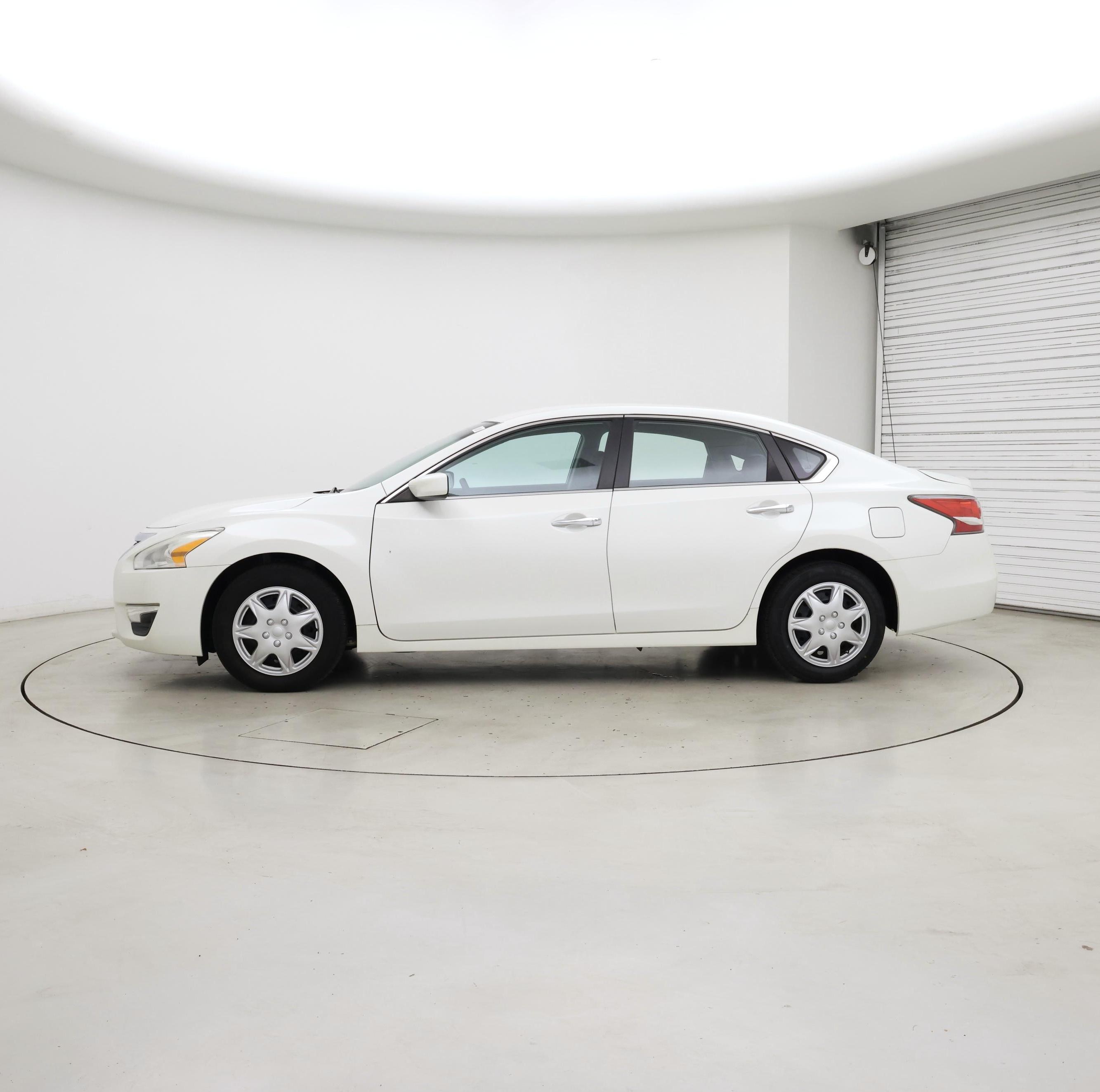 Thumbnail: 2015 Nissan Altima - 3