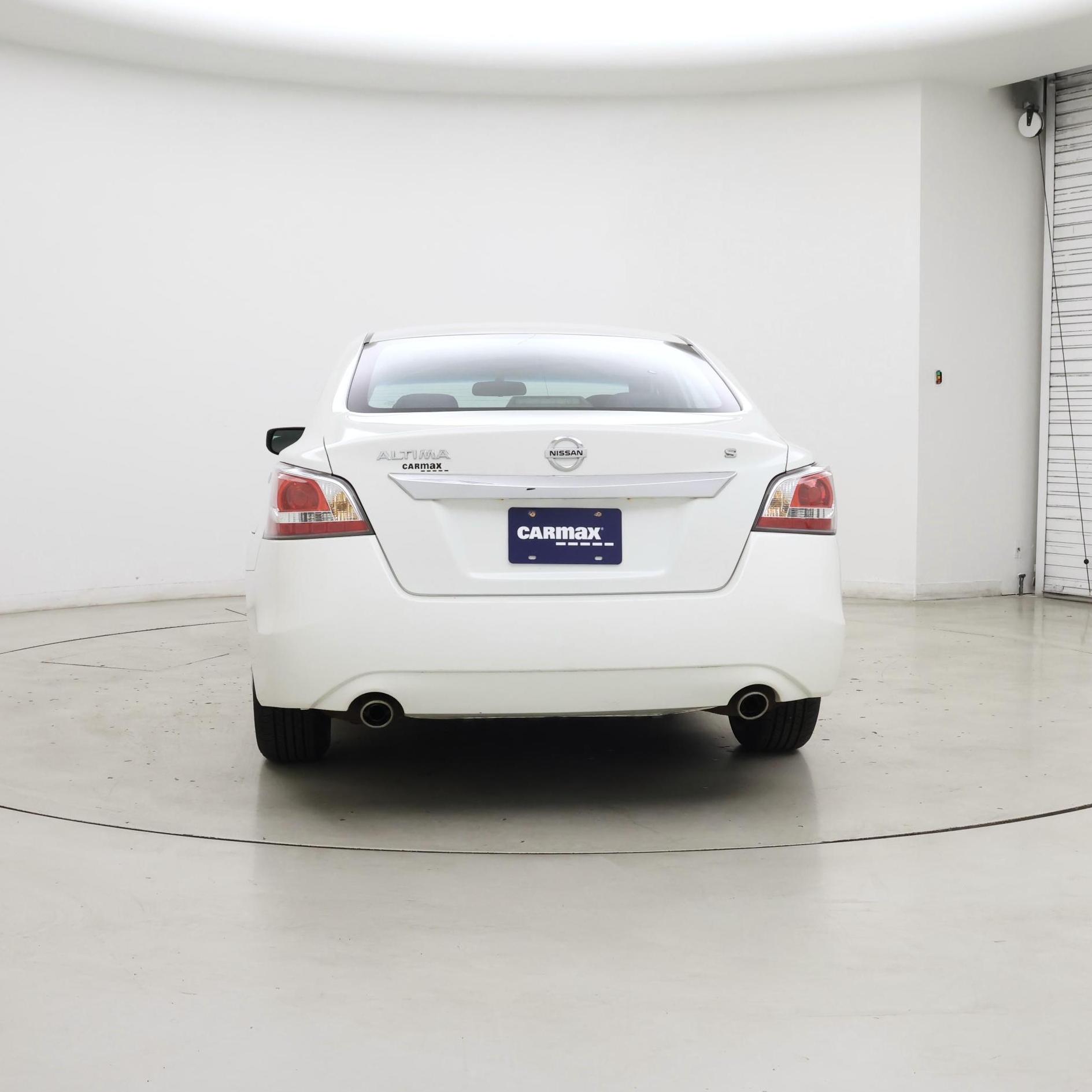 Thumbnail: 2015 Nissan Altima - 6