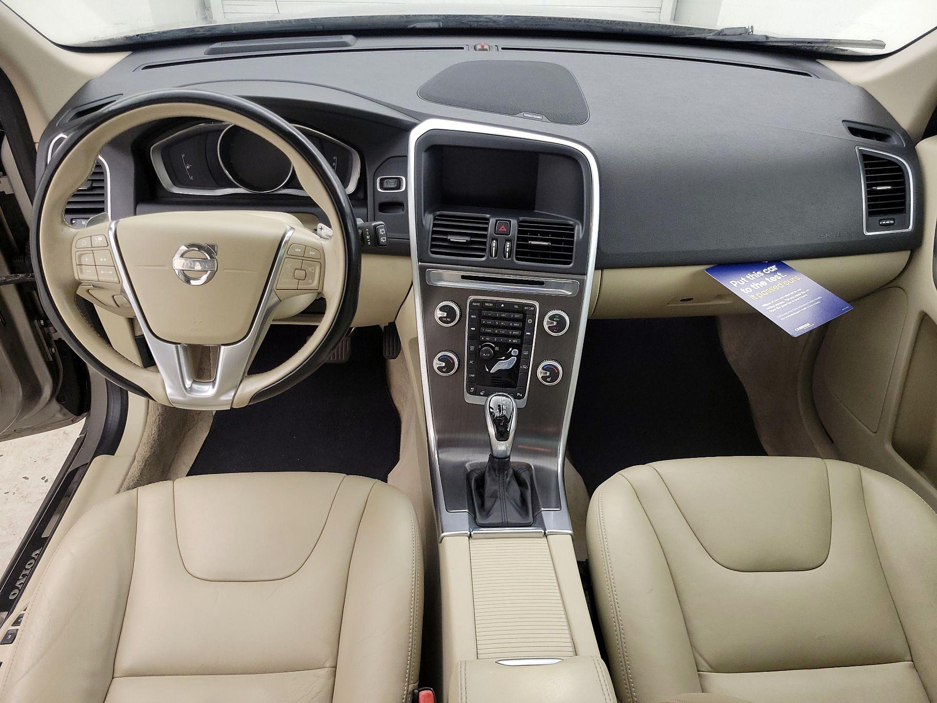 Thumbnail: 2015 Volvo XC60 - 9