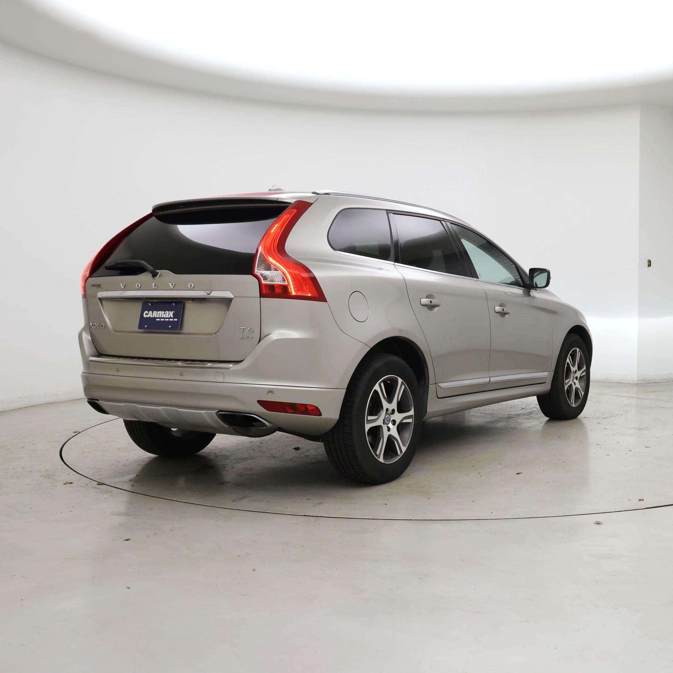 Thumbnail: 2015 Volvo XC60 - 8