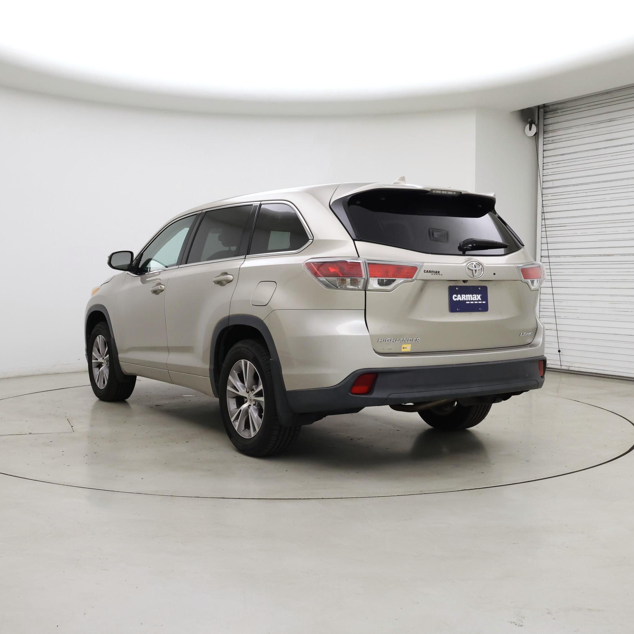 Thumbnail: 2014 Toyota Highlander - 2