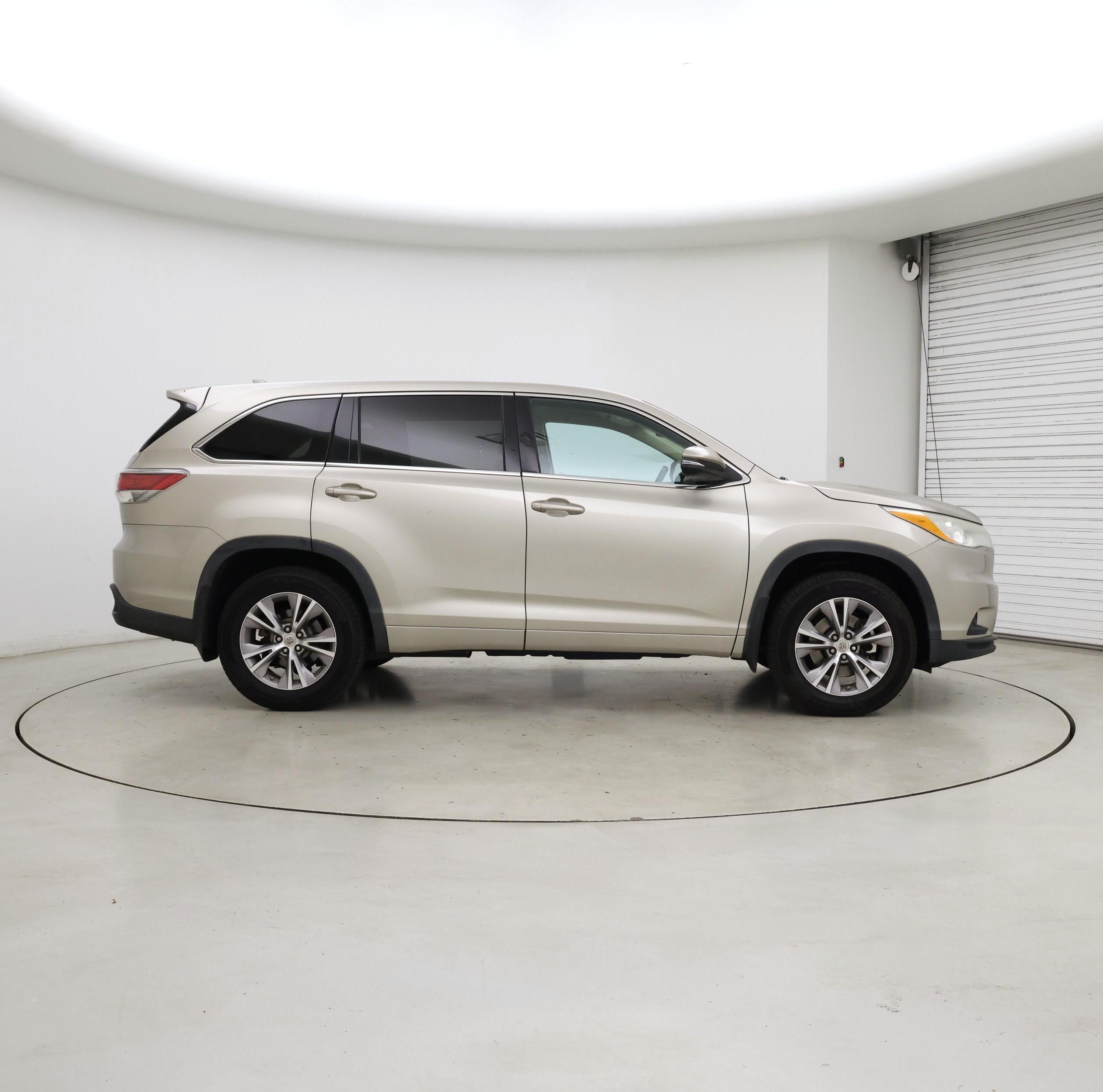 Thumbnail: 2014 Toyota Highlander - 7