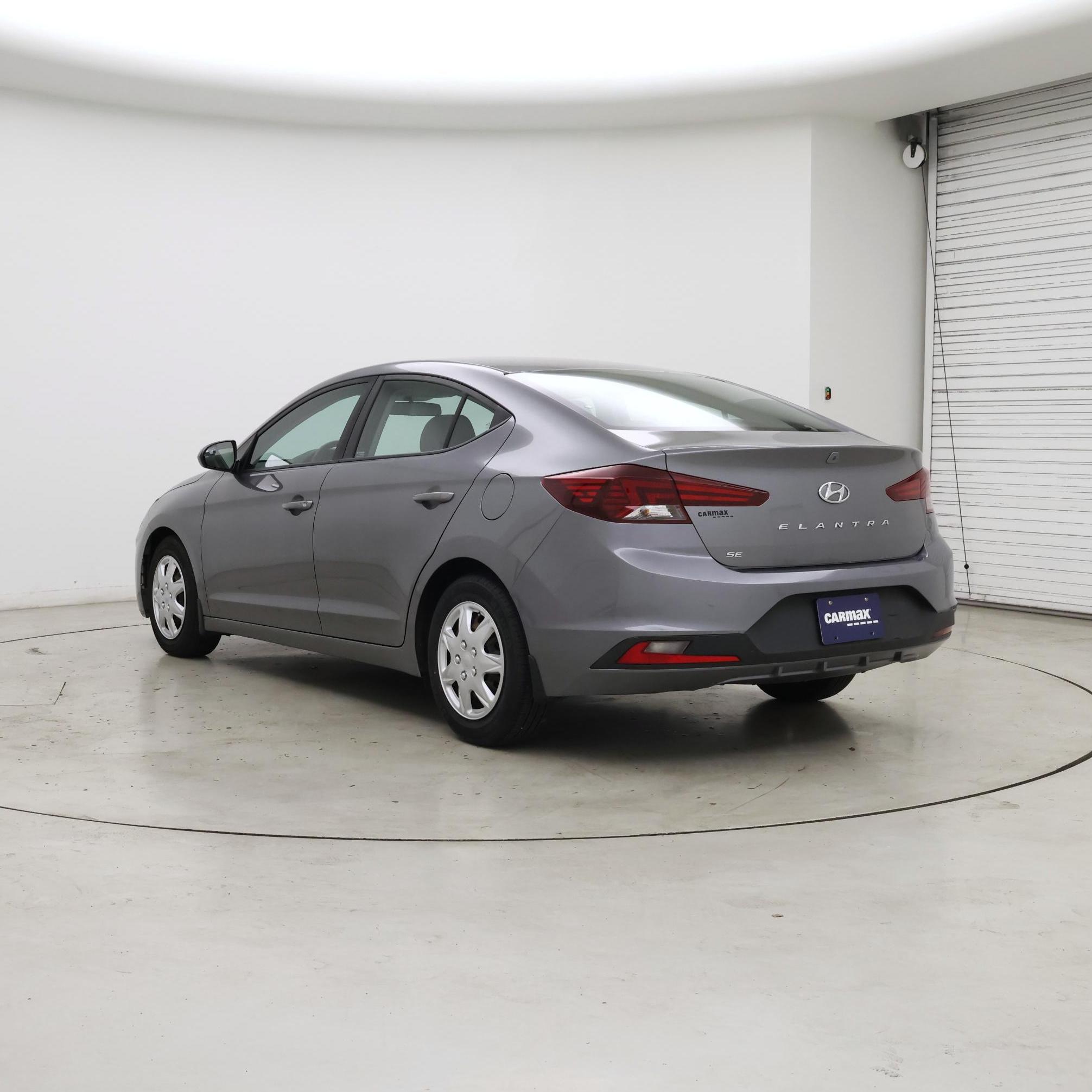 Thumbnail: 2019 Hyundai Elantra - 2