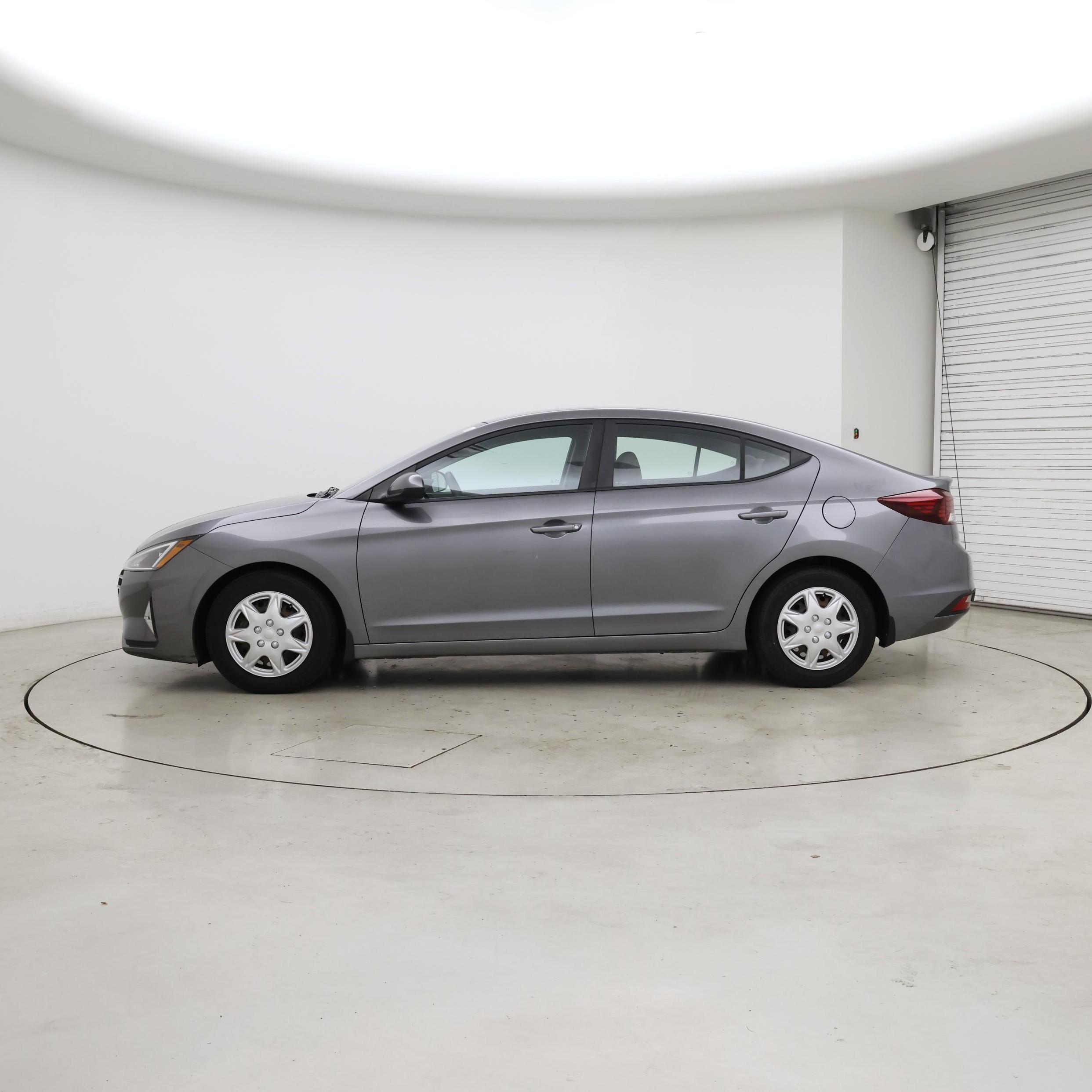 Thumbnail: 2019 Hyundai Elantra - 3