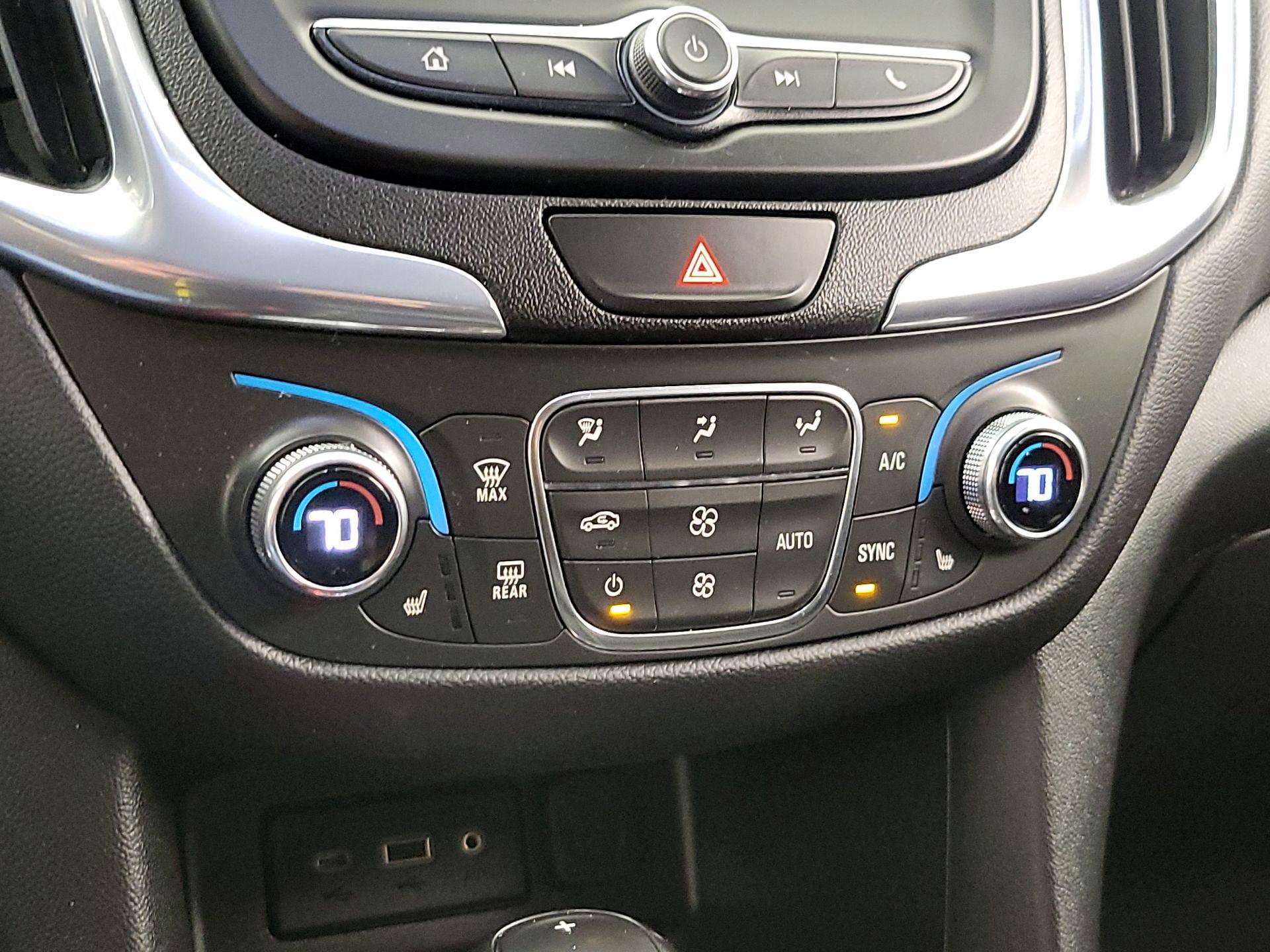 Thumbnail: 2021 Chevrolet Equinox - 16