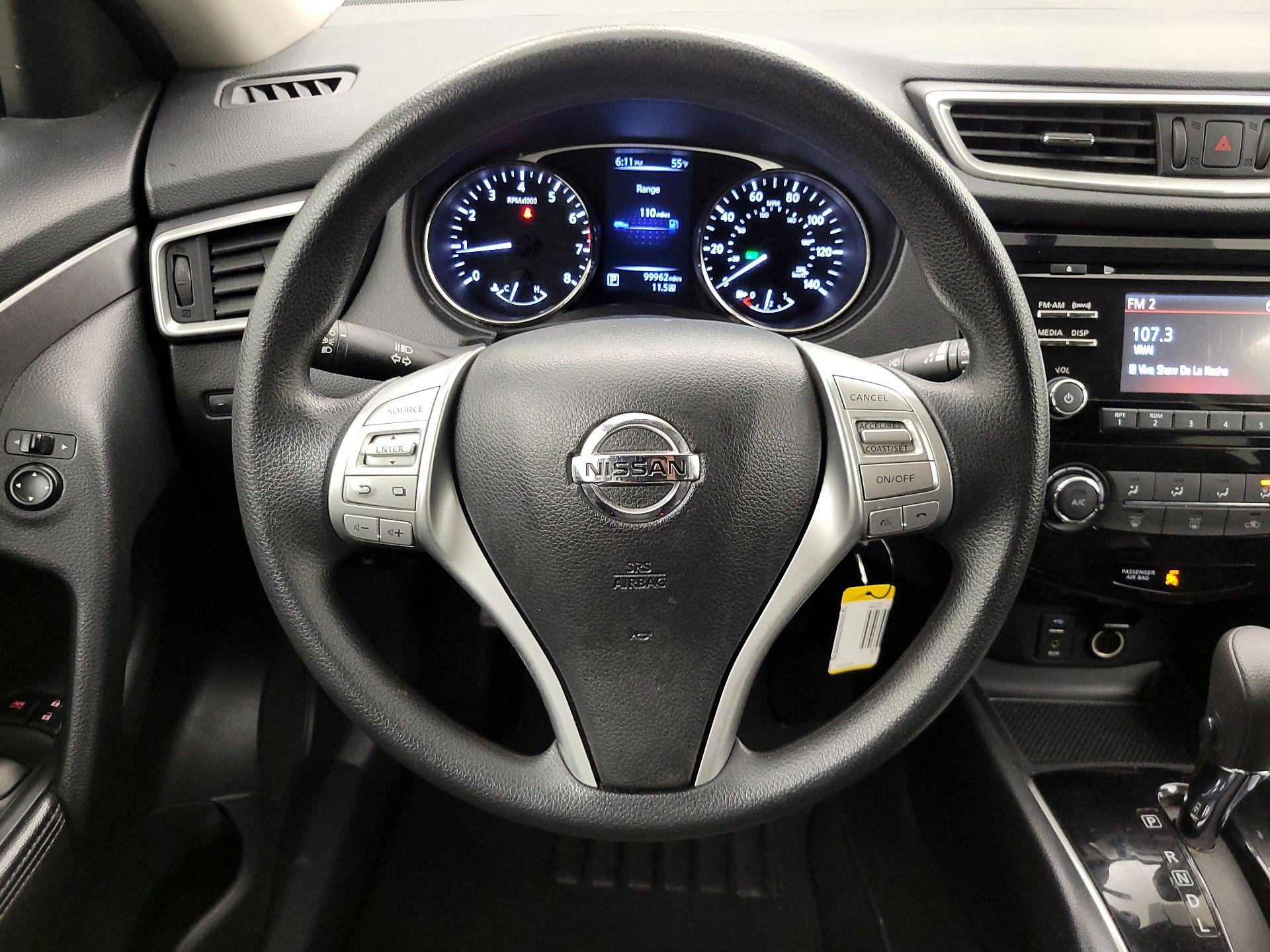 Thumbnail: 2016 Nissan Rogue - 10