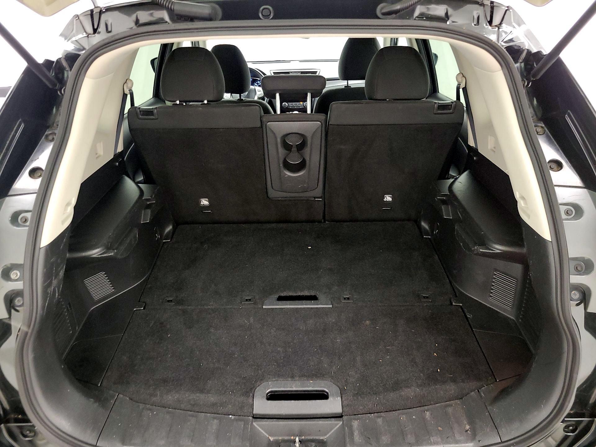 Thumbnail: 2016 Nissan Rogue - 20