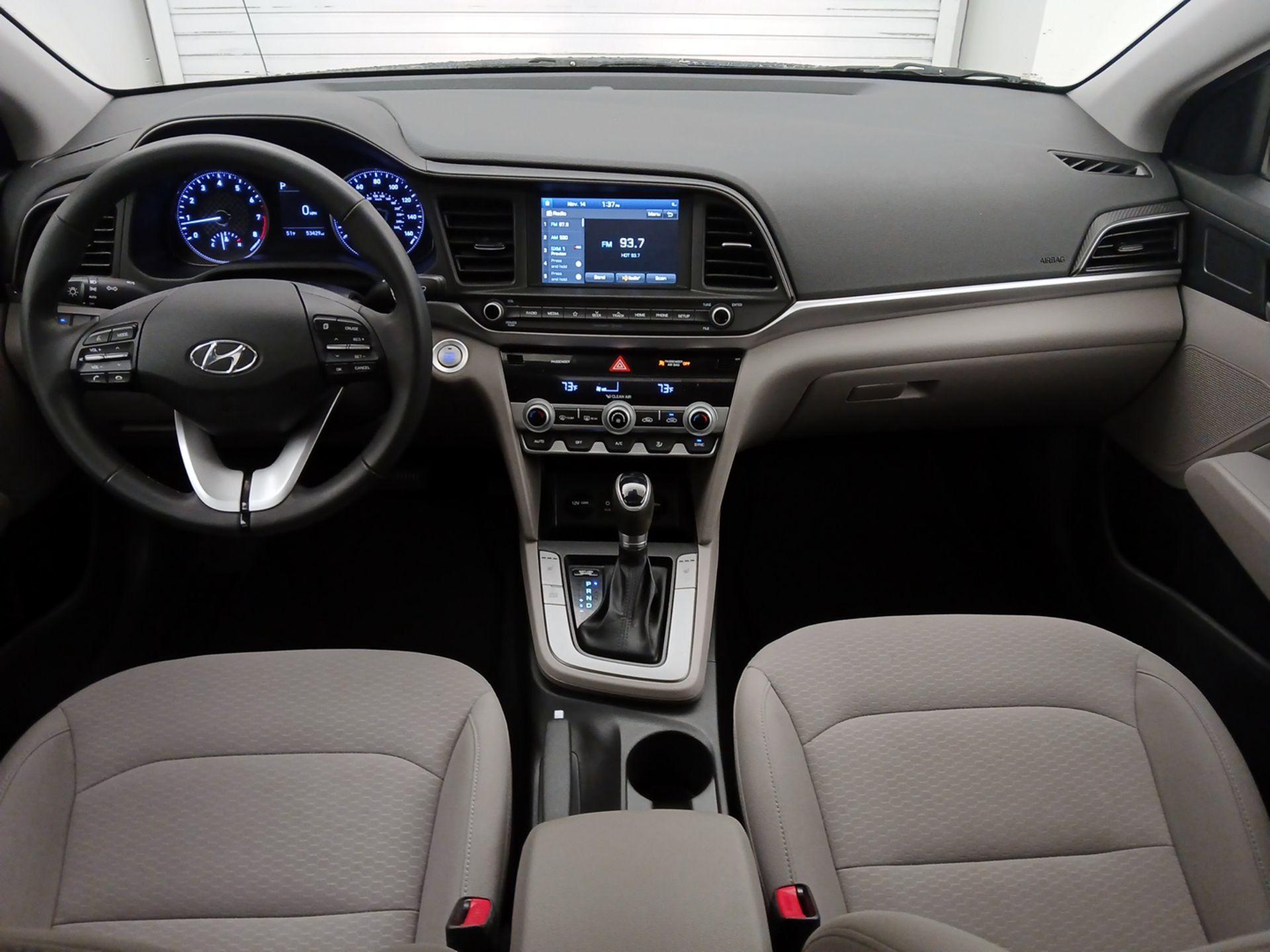 Thumbnail: 2020 Hyundai Elantra - 9