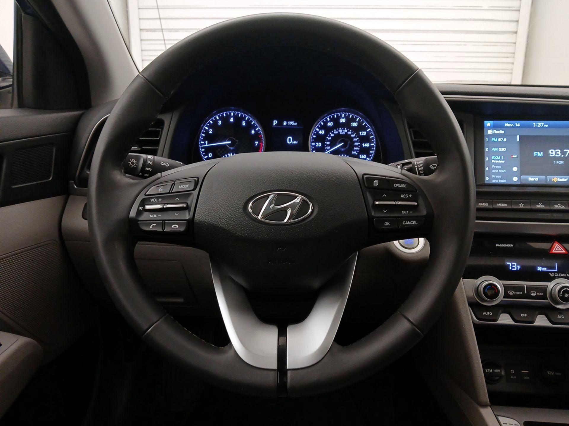 Thumbnail: 2020 Hyundai Elantra - 10