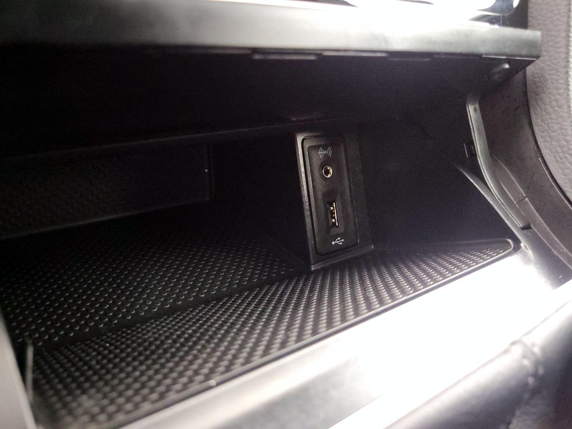 Thumbnail: 2017 Volkswagen Golf - 19