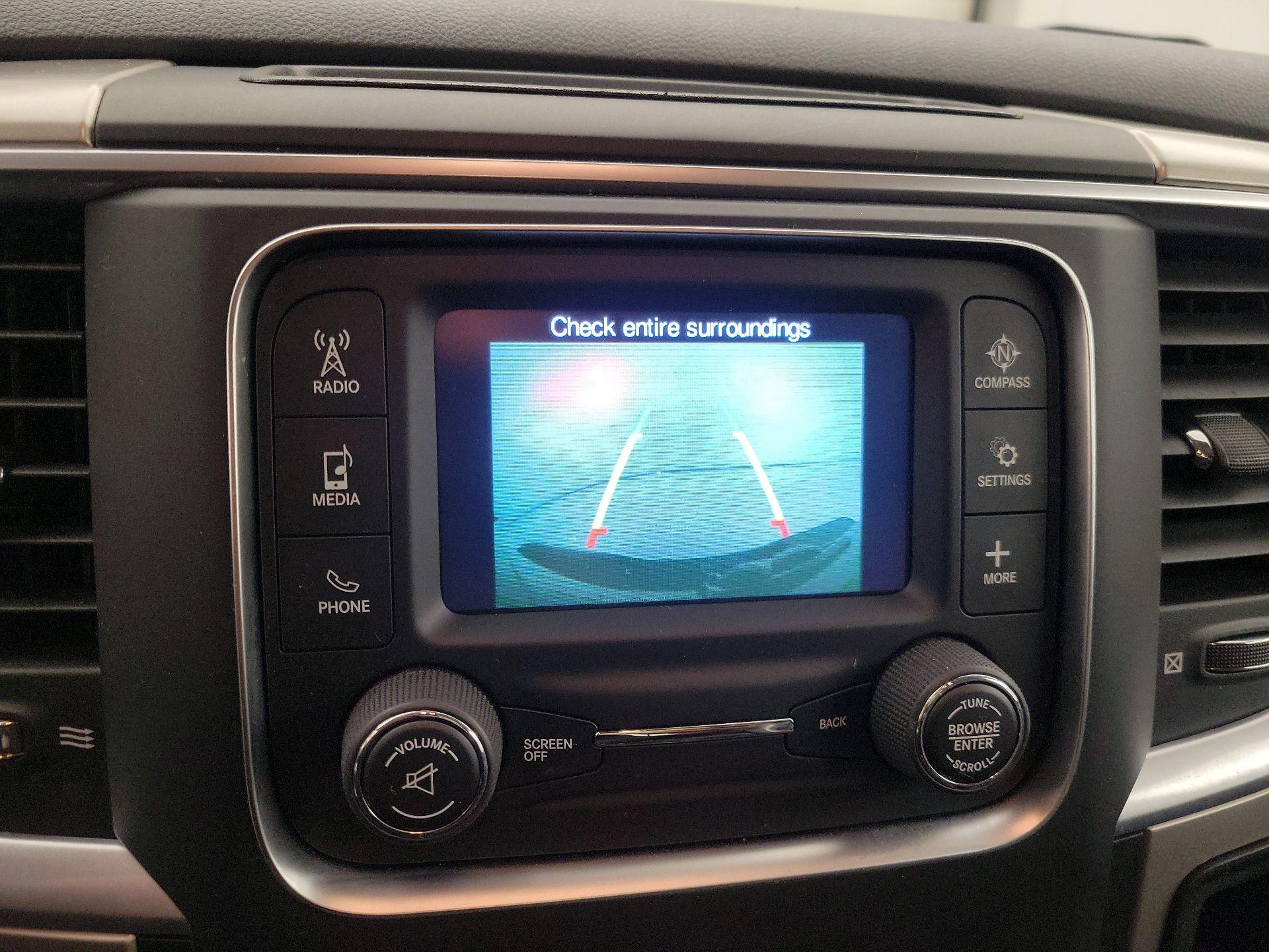 Thumbnail: 2020 RAM 1500 Classic - 14