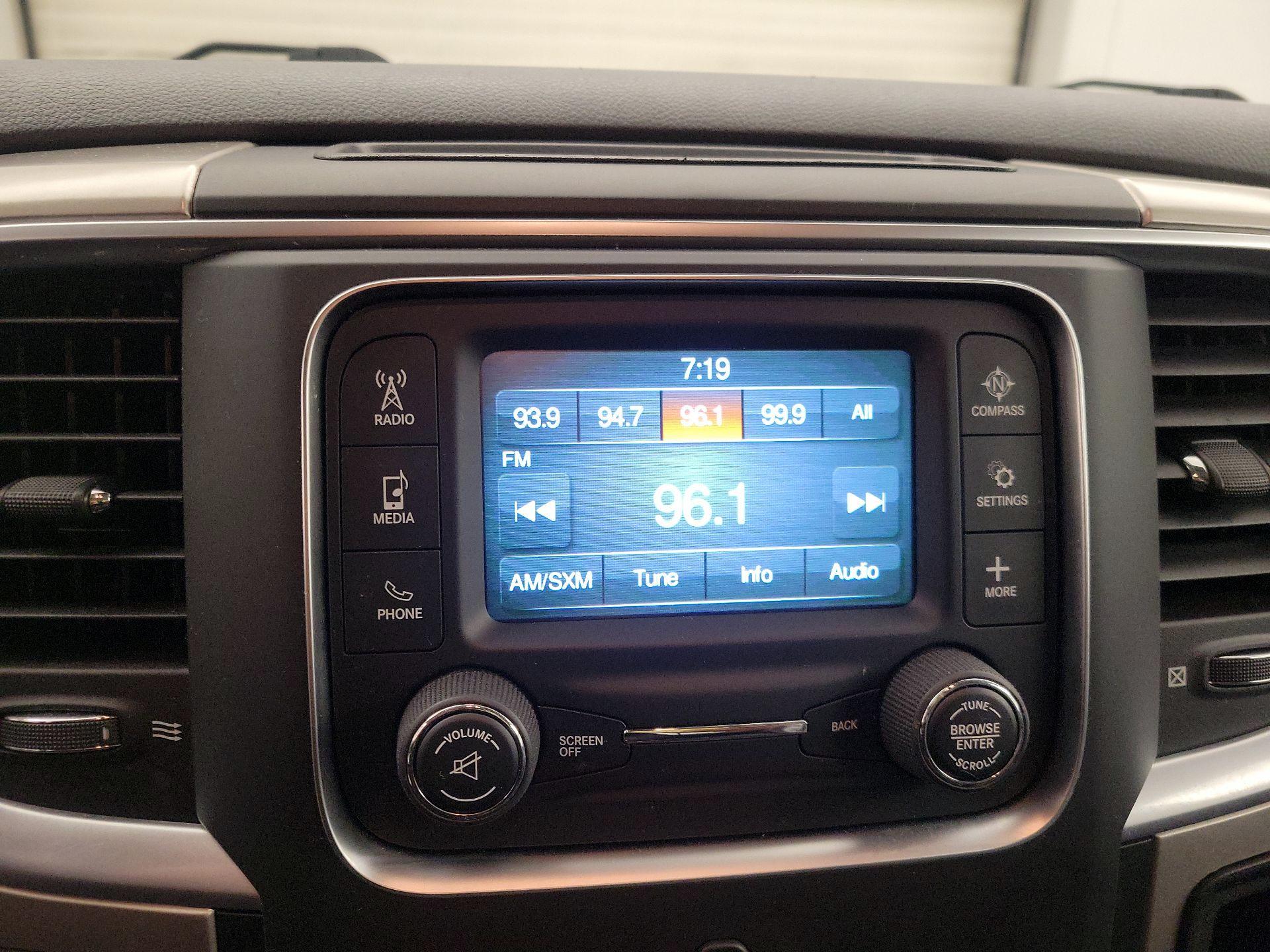 Thumbnail: 2020 RAM 1500 Classic - 15