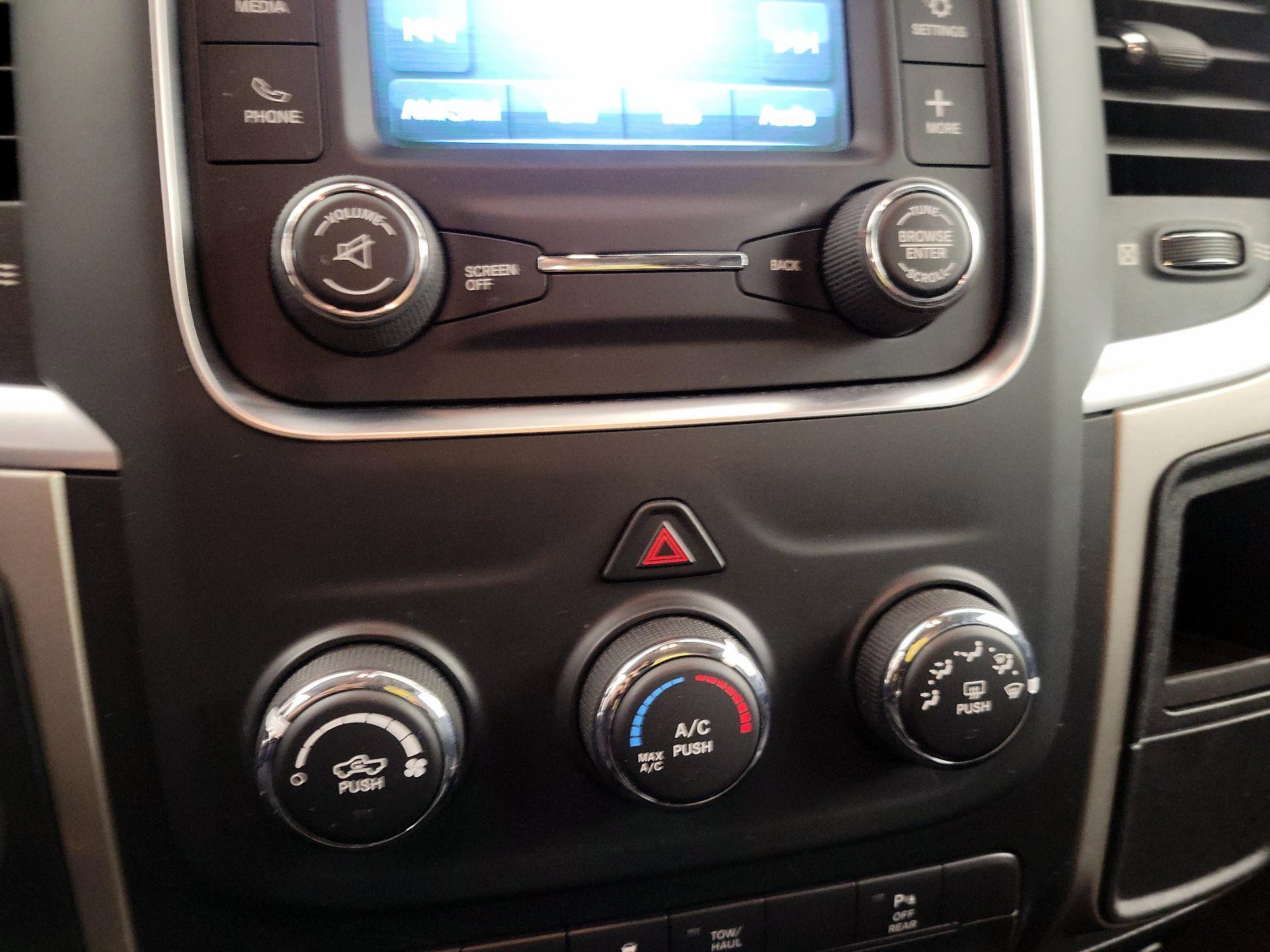 Thumbnail: 2020 RAM 1500 Classic - 16