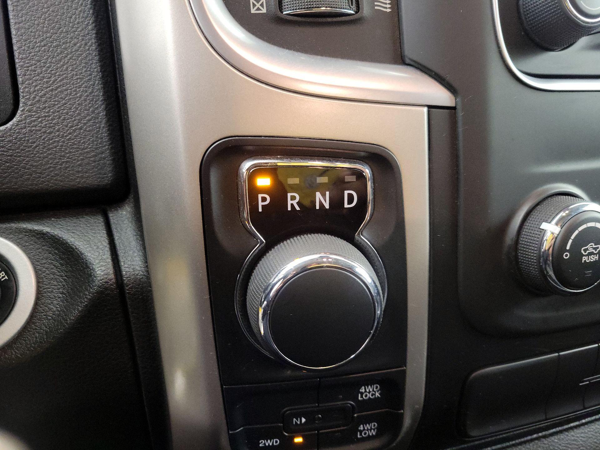 Thumbnail: 2020 RAM 1500 Classic - 17