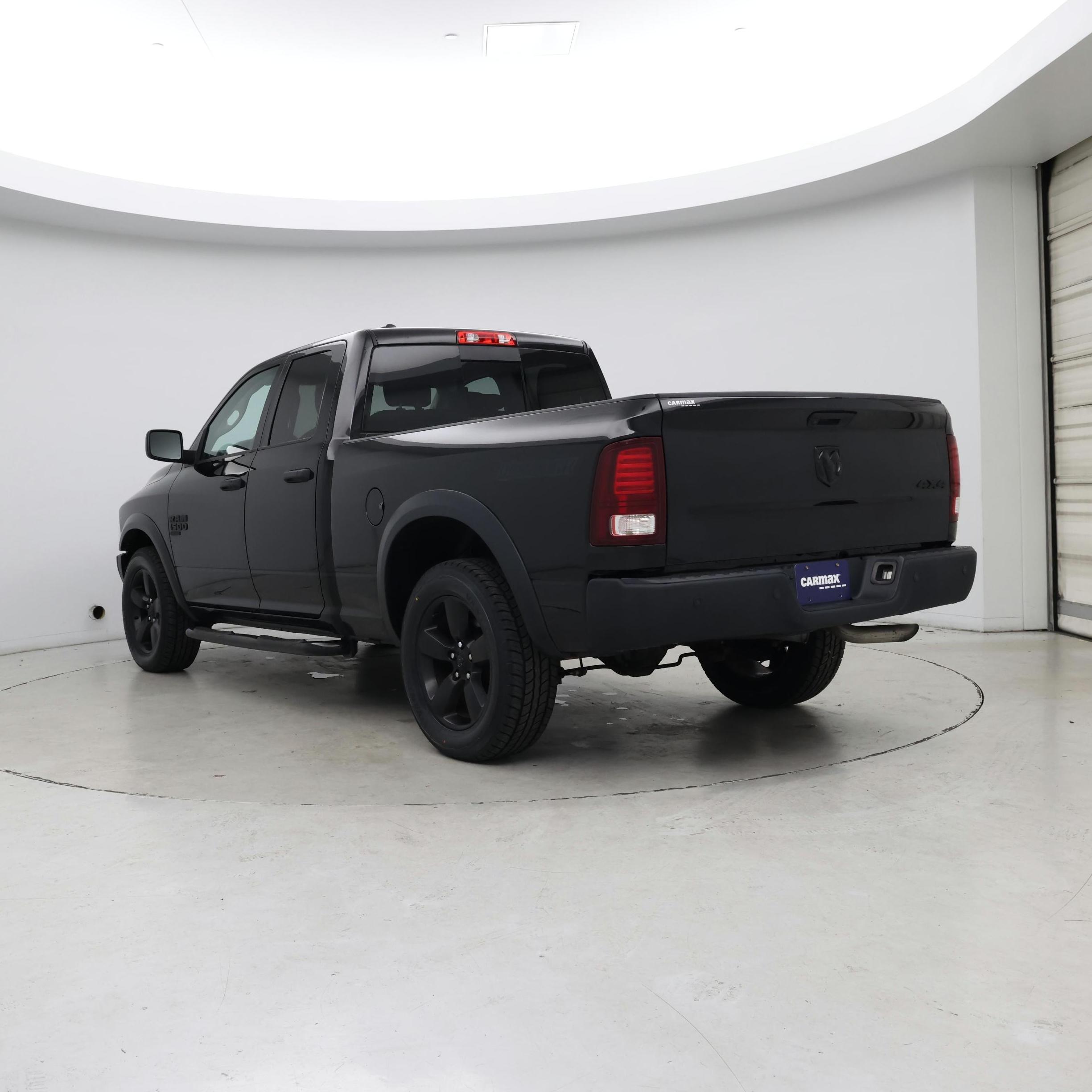 Thumbnail: 2020 RAM 1500 Classic - 2