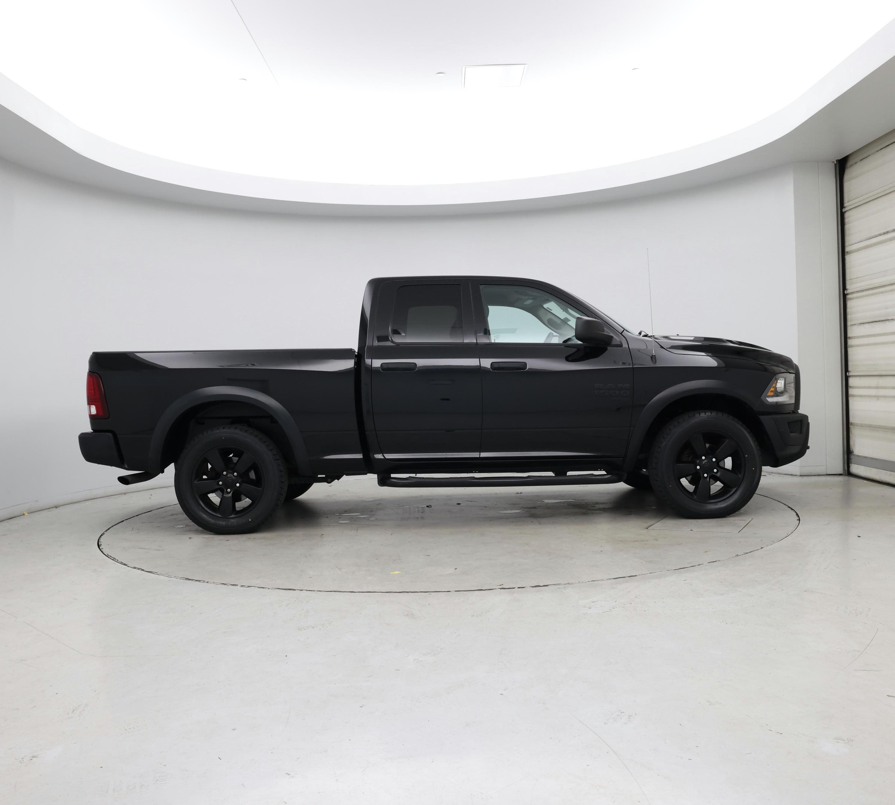 Thumbnail: 2020 RAM 1500 Classic - 7