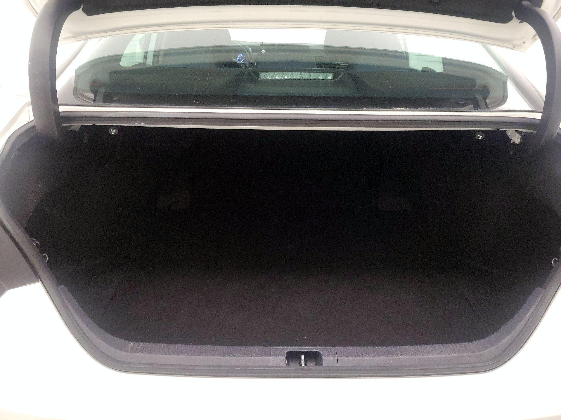 Thumbnail: 2021 Toyota Camry - 19