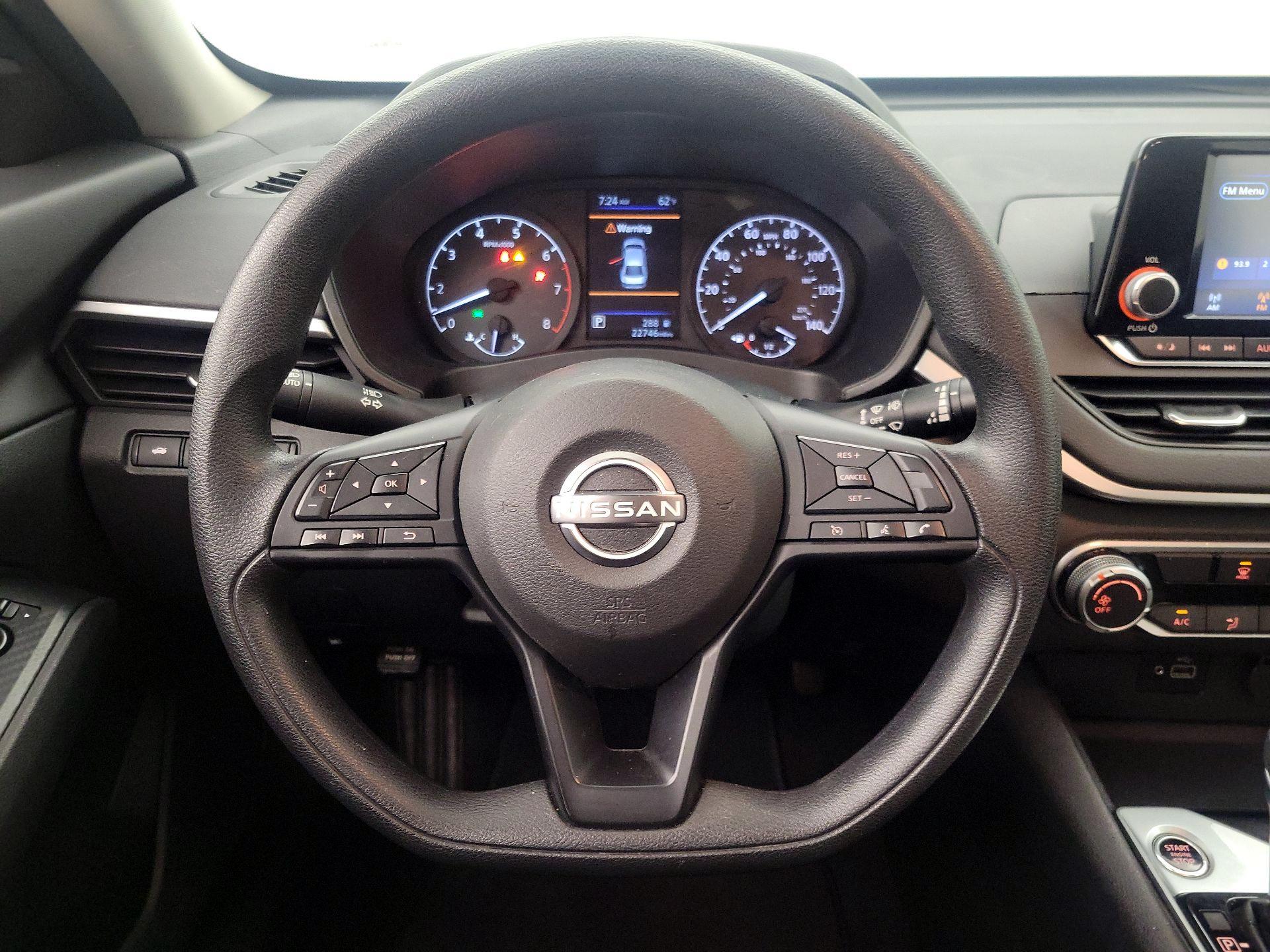 Thumbnail: 2023 Nissan Altima - 10