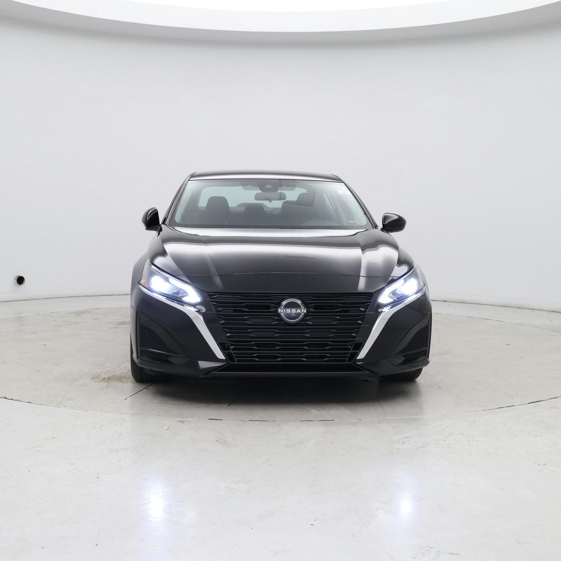 Thumbnail: 2023 Nissan Altima - 5