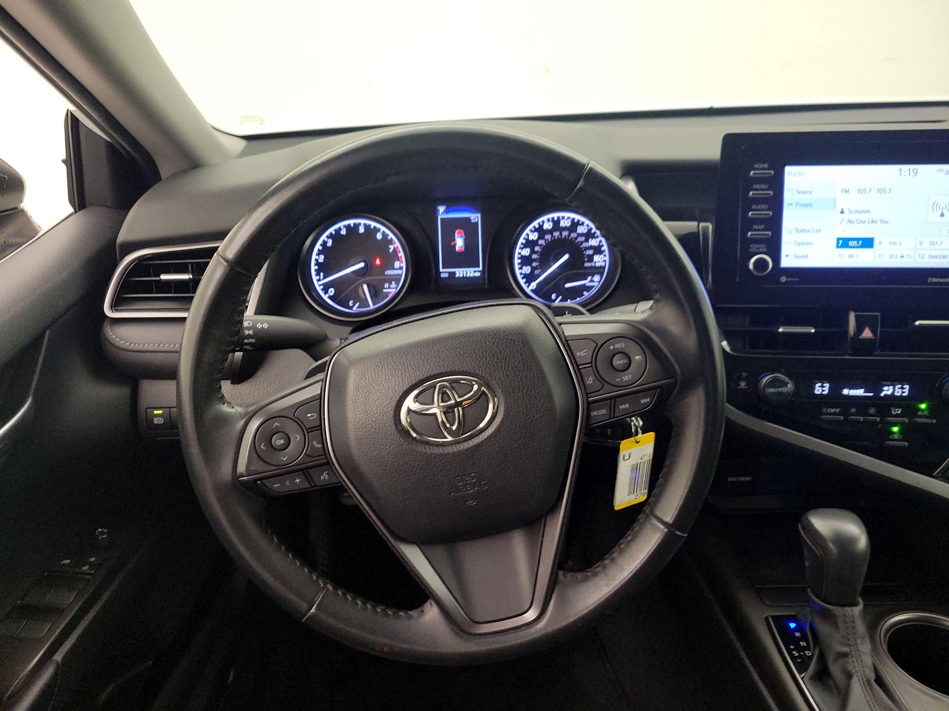 Thumbnail: 2023 Toyota Camry - 10