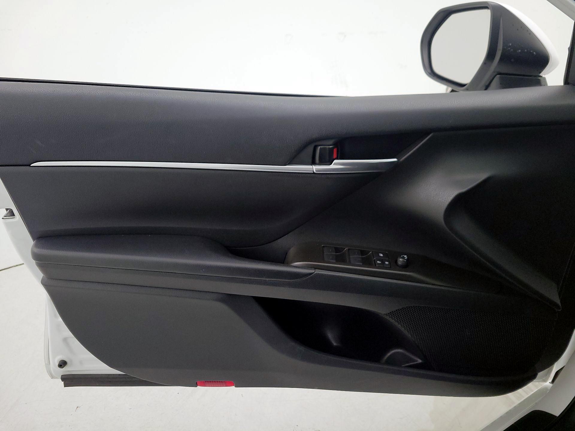 Thumbnail: 2023 Toyota Camry - 12