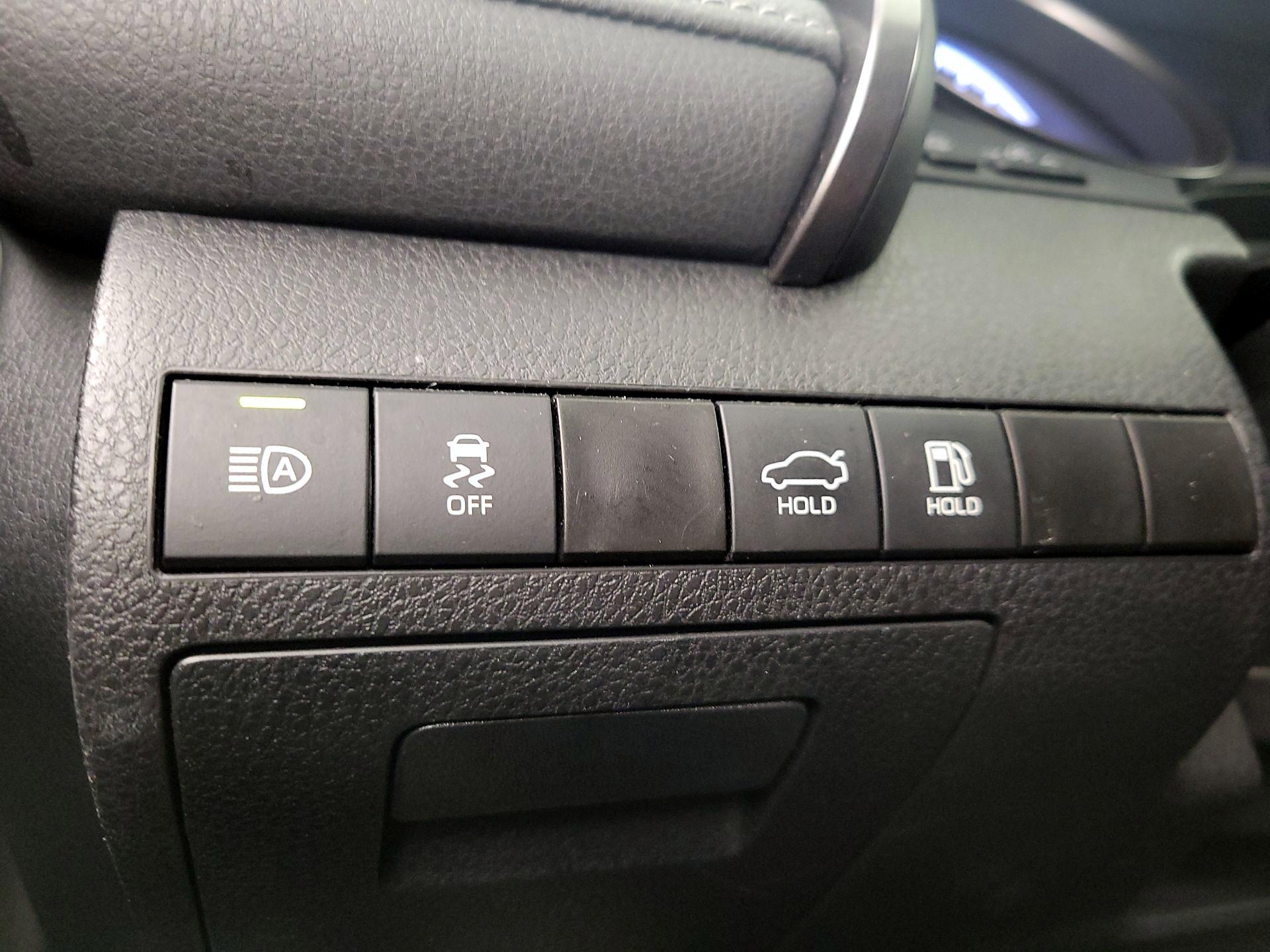 Thumbnail: 2023 Toyota Camry - 13