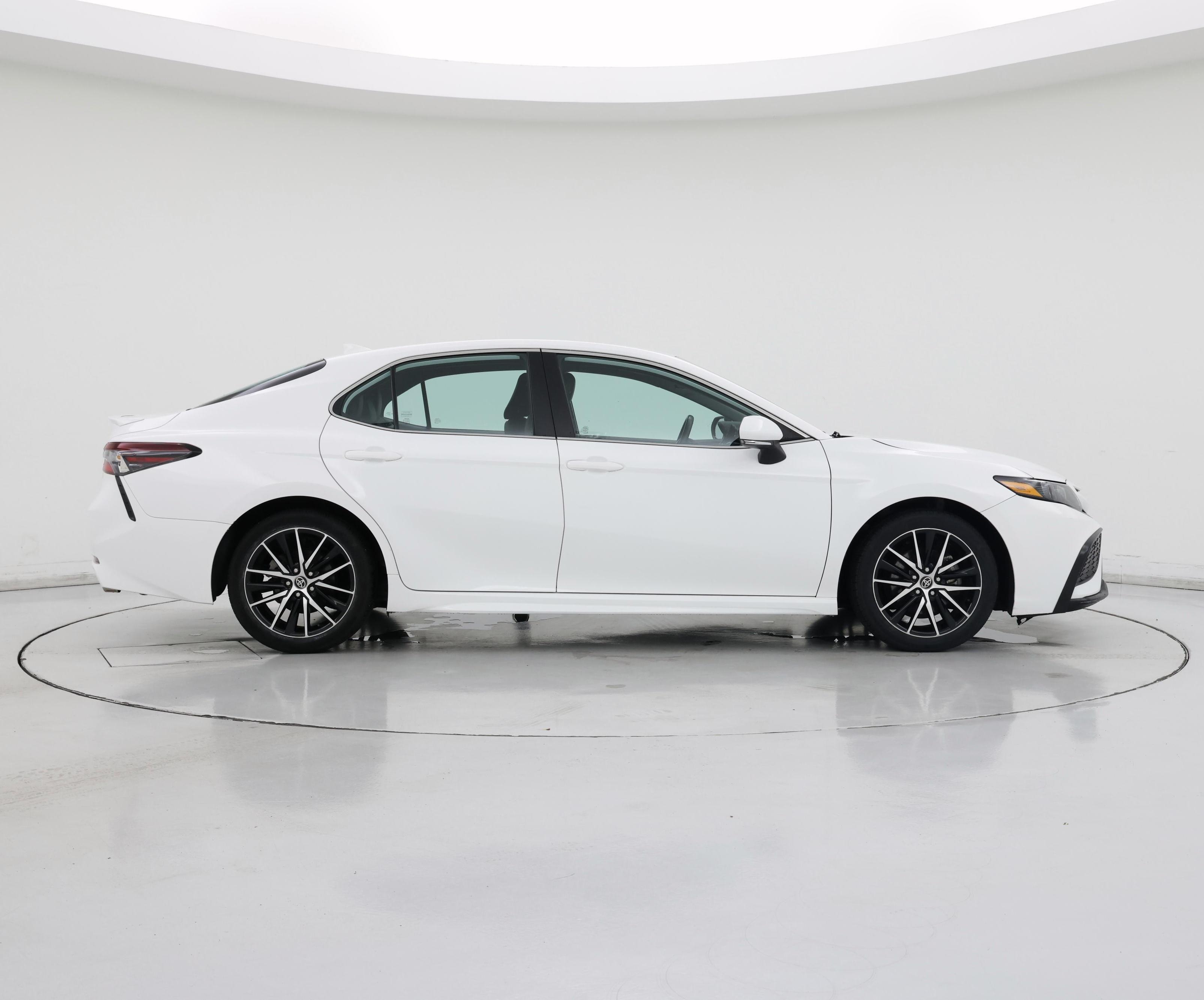 Thumbnail: 2023 Toyota Camry - 7