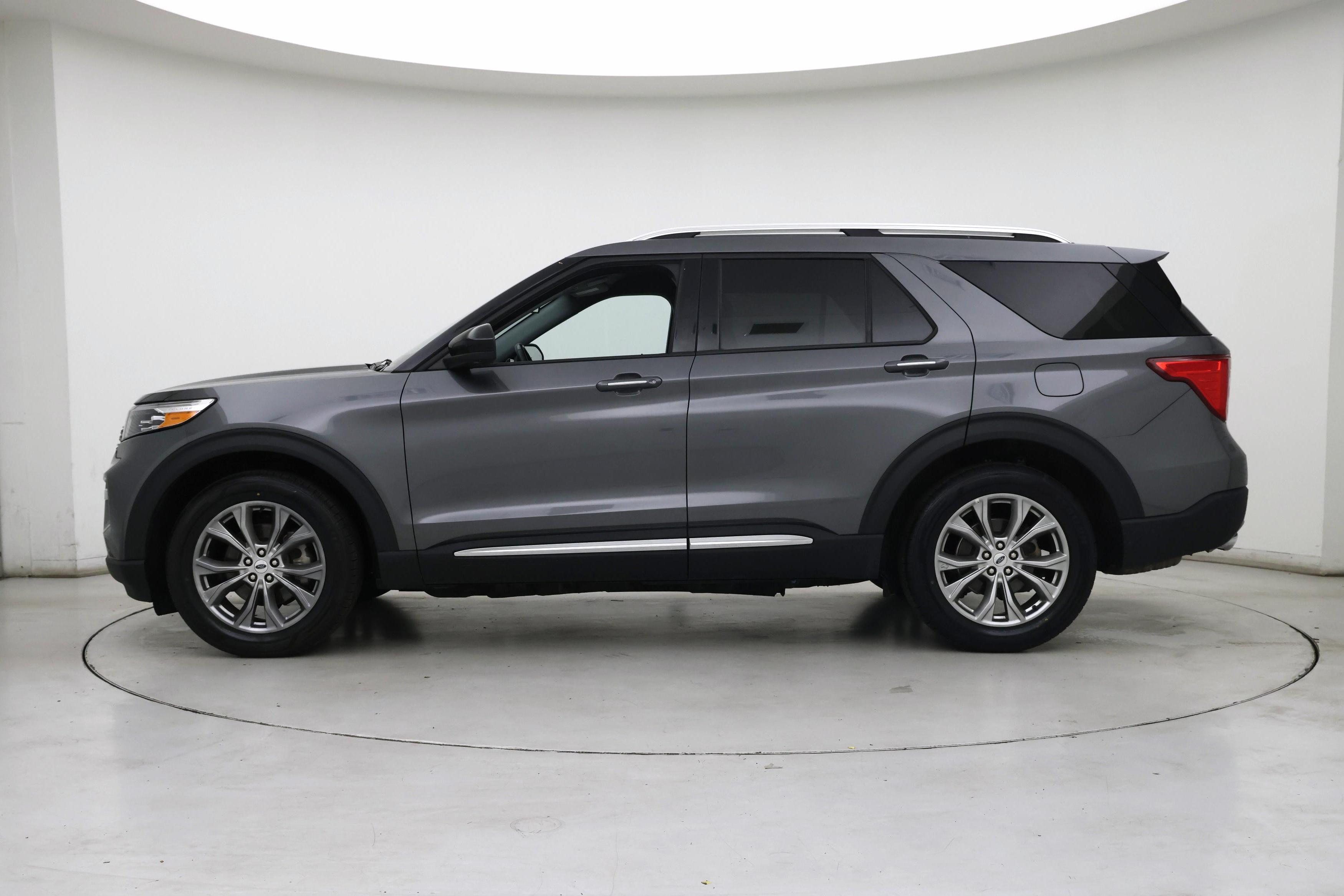 Thumbnail: 2023 Ford Explorer - 3