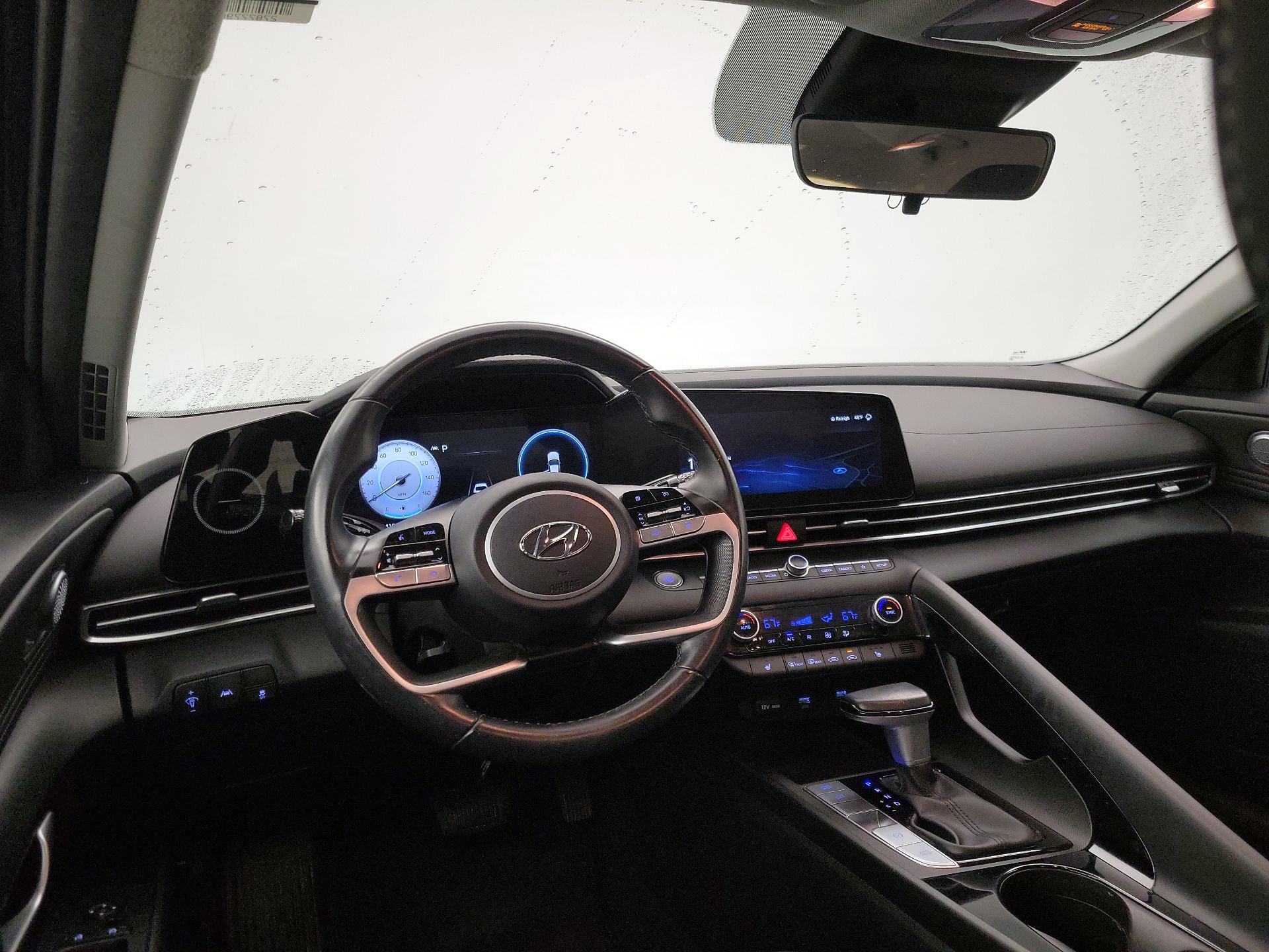 Thumbnail: 2023 Hyundai Elantra - 9