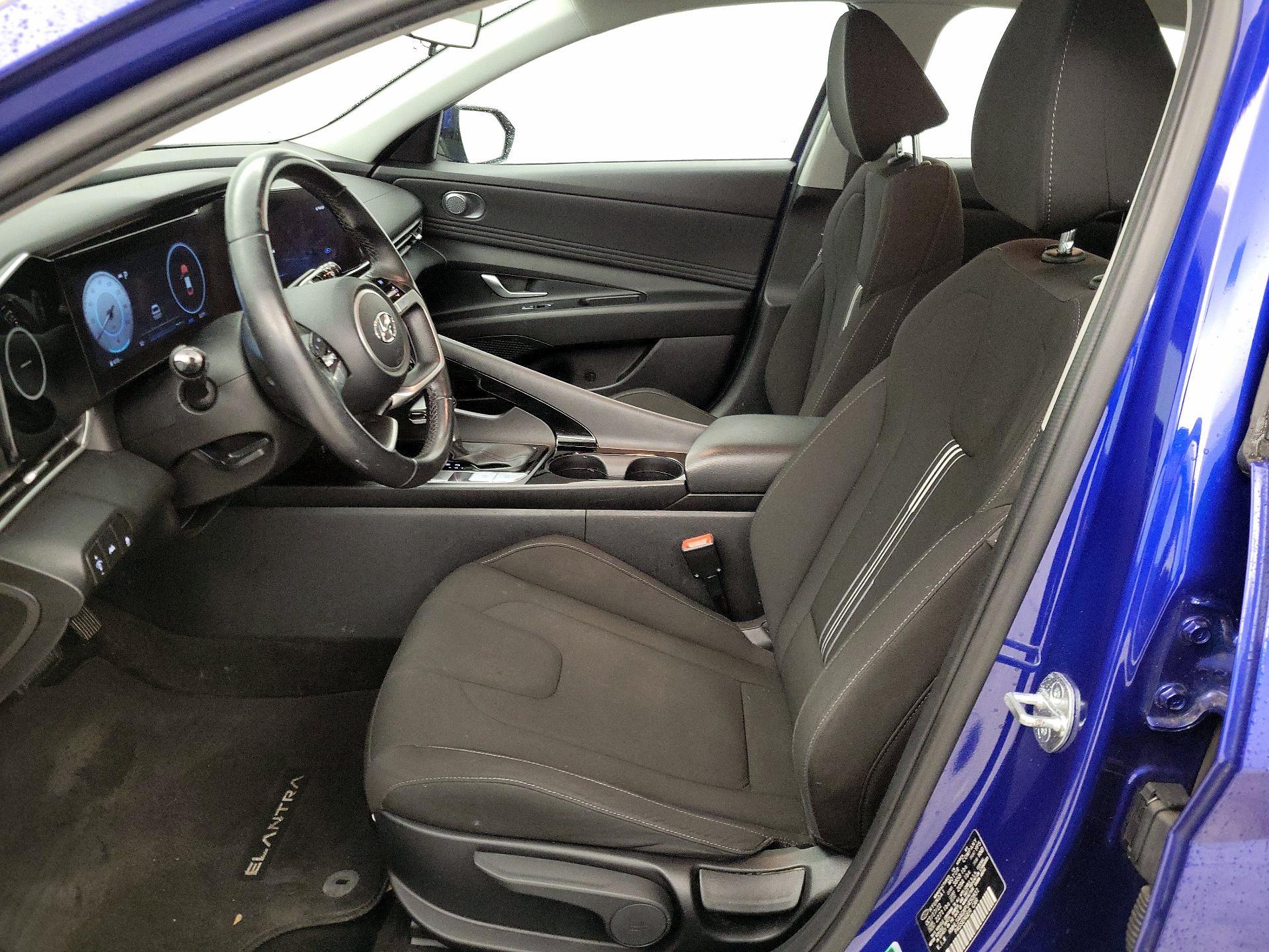 Thumbnail: 2023 Hyundai Elantra - 11