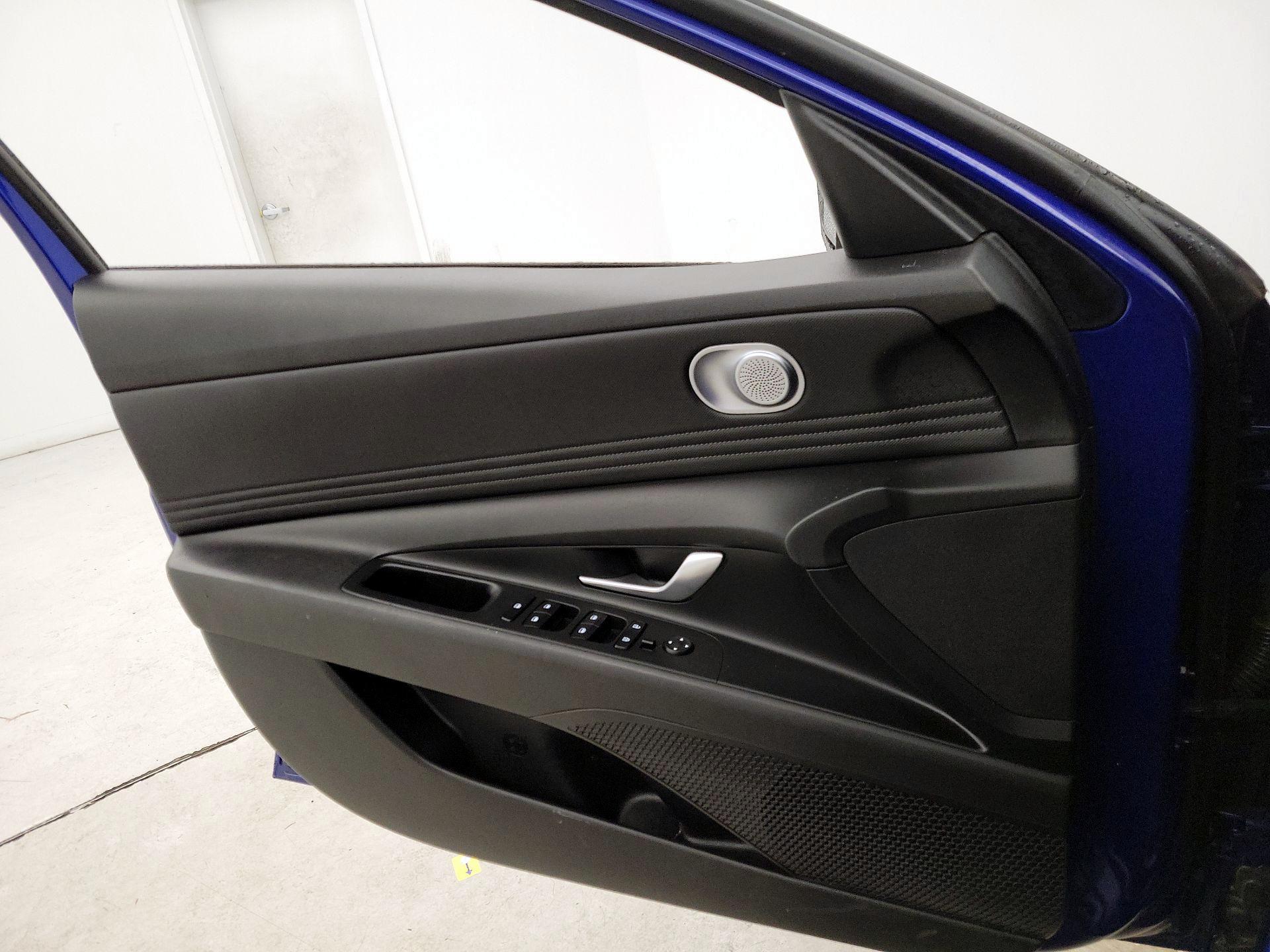 Thumbnail: 2023 Hyundai Elantra - 12