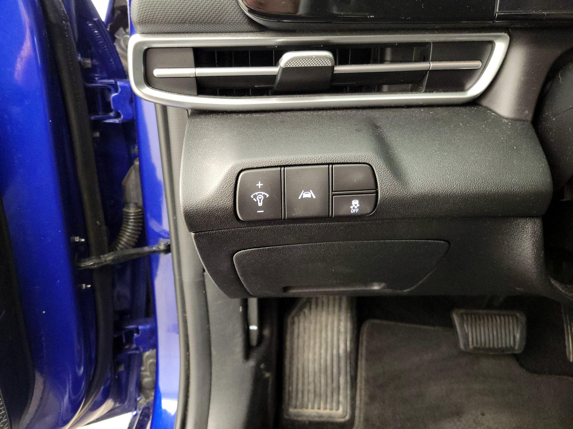 Thumbnail: 2023 Hyundai Elantra - 13